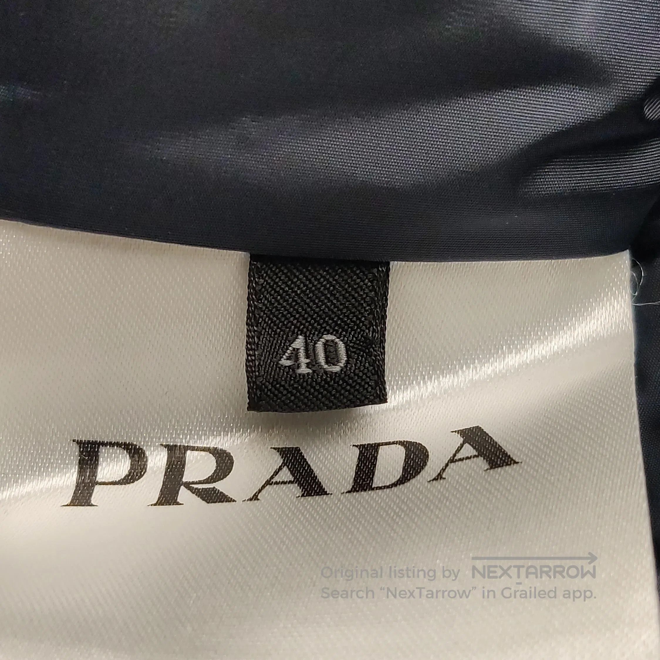 Prada Prada Navy Padded Sleeveless Vest . Size M / US 6-8 / IT 42-44 - 5 Thumbnail