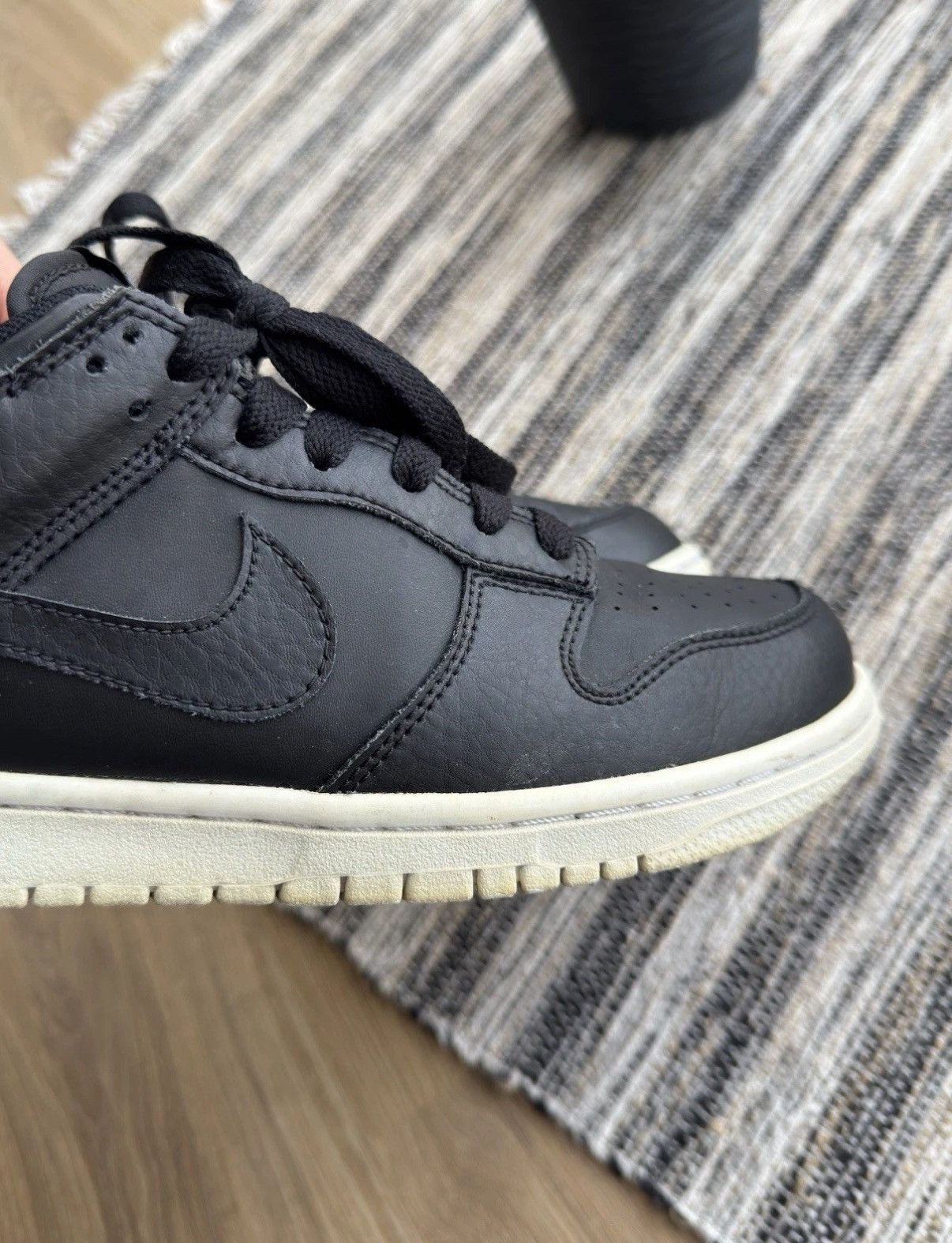 Nike NIKE DUNK LOW 2016 CLASSIC TOTAL BLACK MENS SIZE 41 ( US 8 ) Size US 8 / EU 41 - 5 Thumbnail
