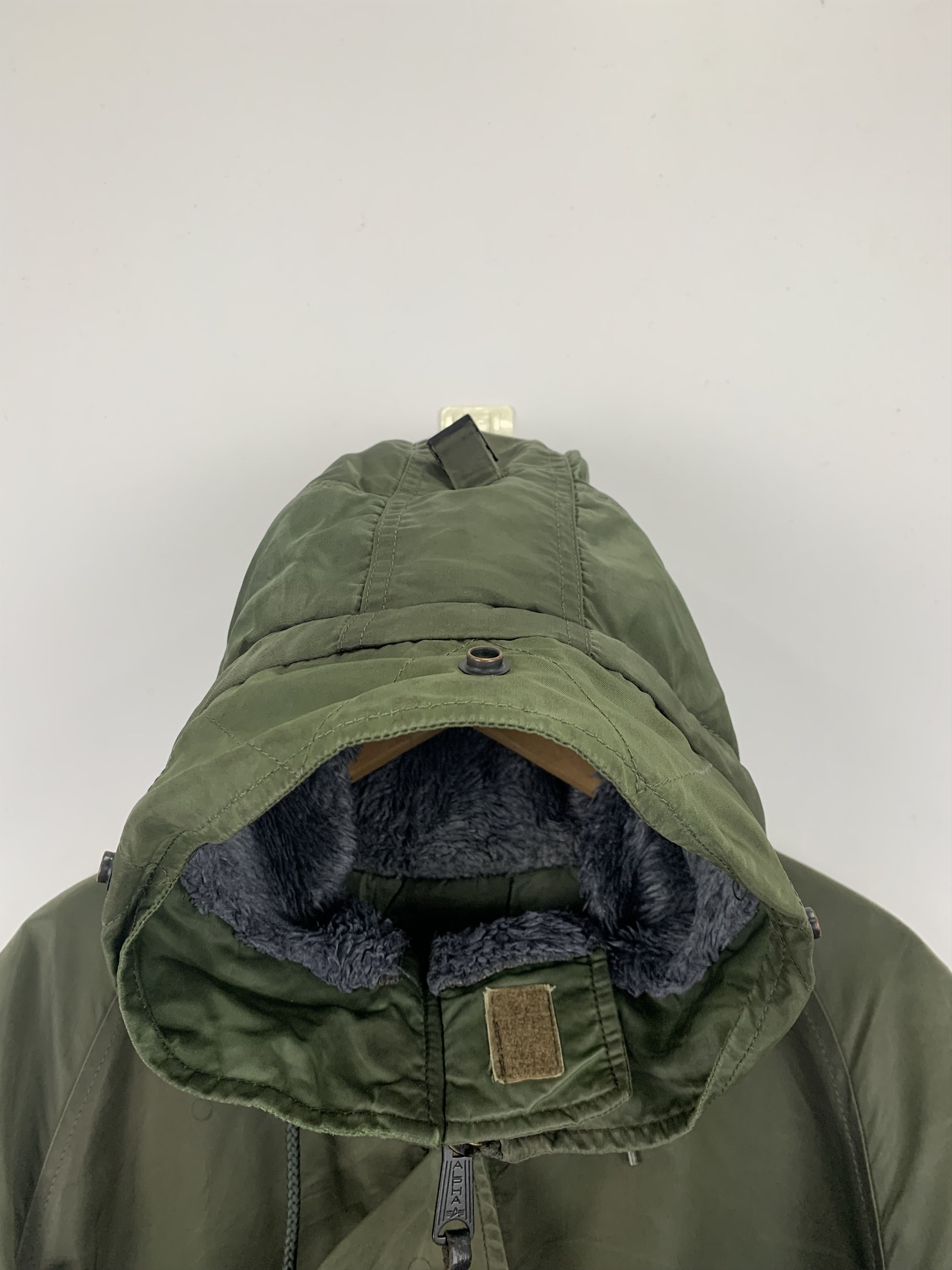 Alpha Industries Vintage Alpha Industries Hoodie Sherpa Bomber Jacket J0950 Size US L / EU 52-54 / 3 - 9 Thumbnail
