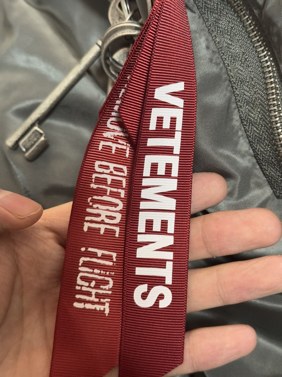 Vetements Vetements 19ss reversible bomber Size US M / EU 48-50 / 2 - 16 Thumbnail