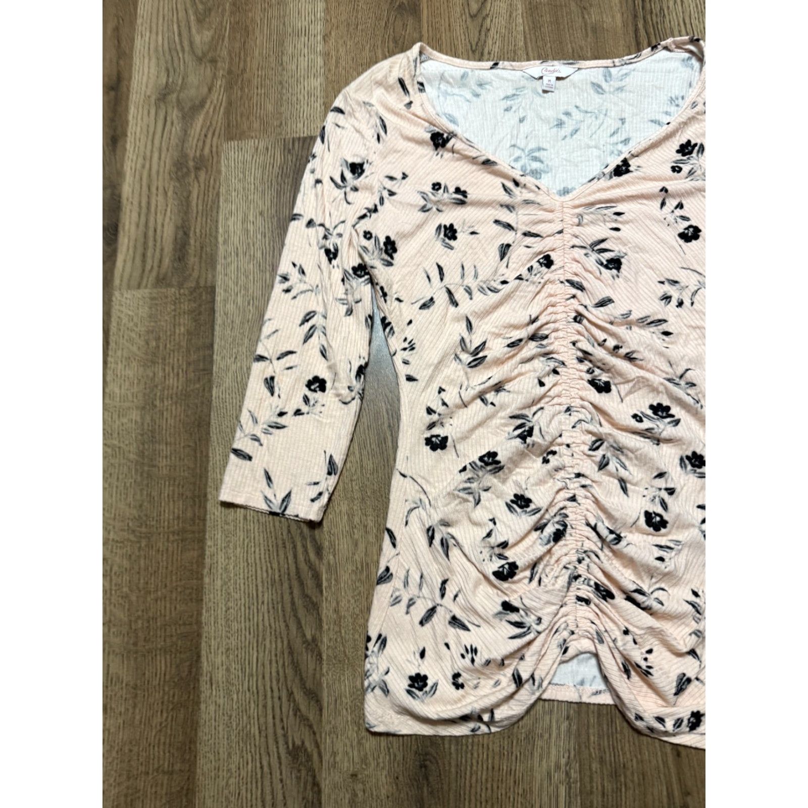 Vintage Candies Shirt Women's Medium Pink Black Floral Ruched Long Sleeve V-Neck Shirt Mens Womens Girls Size M / US 6-8 / IT 42-44 - 3 Thumbnail
