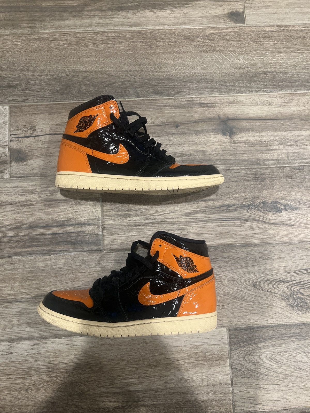 shattered backboard 1s size 5.5