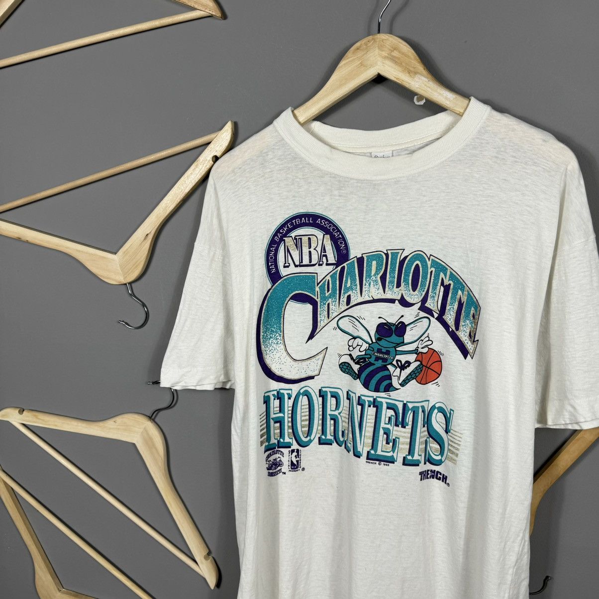 NBA Vintage 1993 Charlotte Hornets NBA T-shirt Size US XL / EU 56 / 4 - 2 Thumbnail