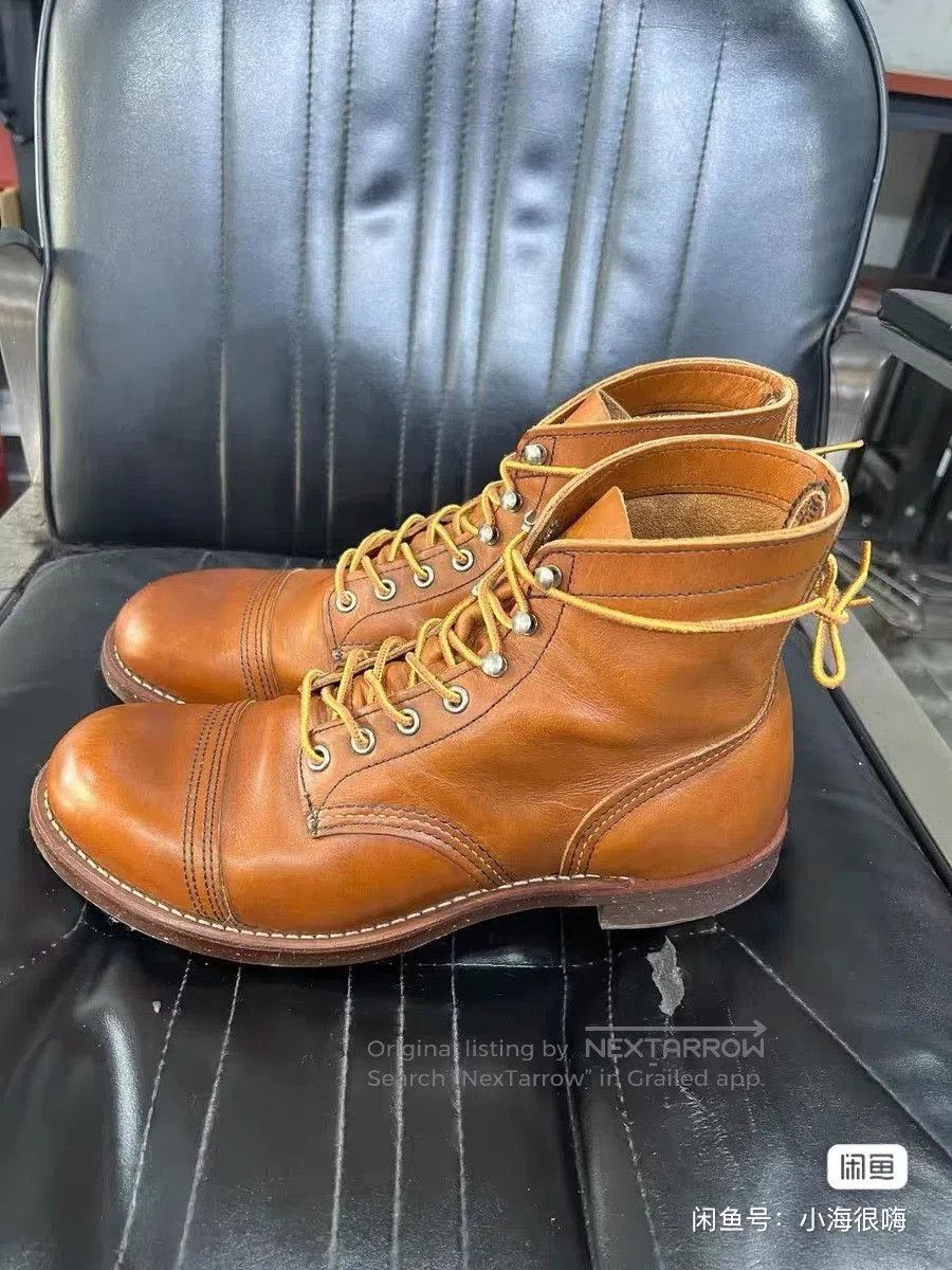 Red Wing Red Wing 8112 Work Boot. Size US 10 / EU 43 - 2 Thumbnail