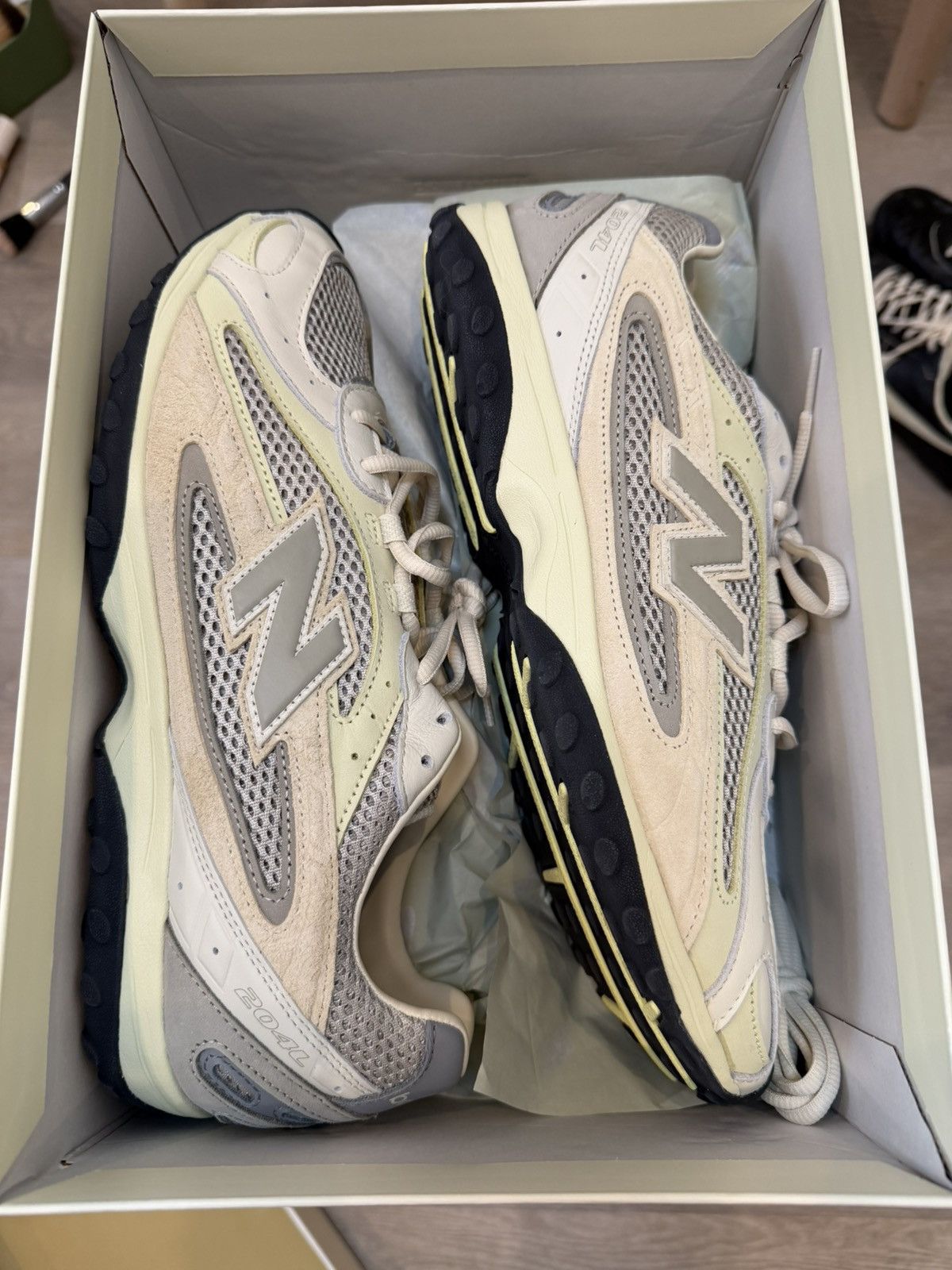 New Balance Auralee New Balance 204L Size US 11 / EU 44 - 11 Thumbnail