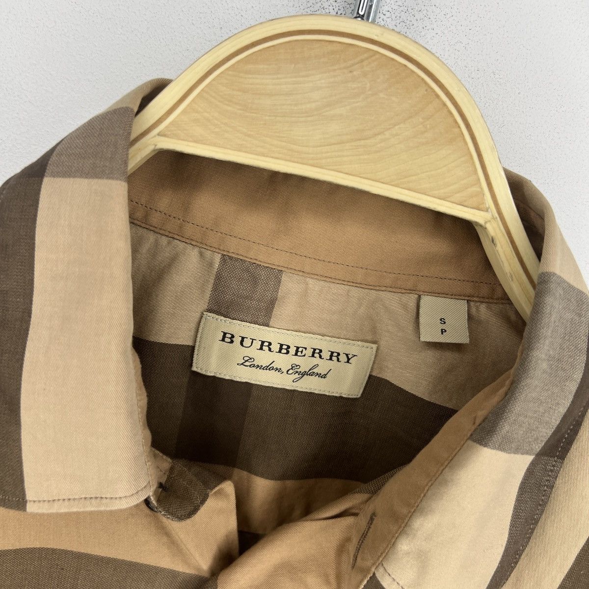 Burberry Burberry Nova Check Shirt Button Up Beige Size US S / EU 44-46 / 1 - 5 Thumbnail