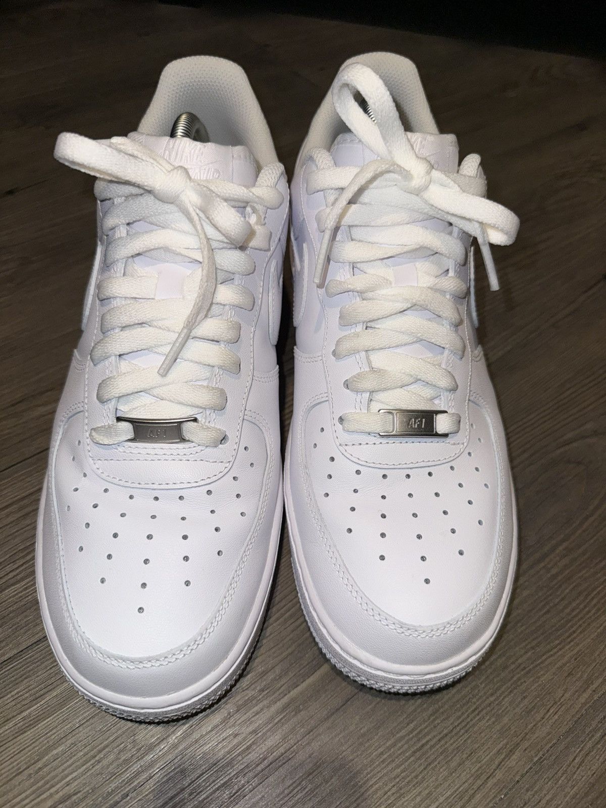 Nike Nike Air Force One - White/White Size US 9.5 / EU 42-43 - 3 Thumbnail