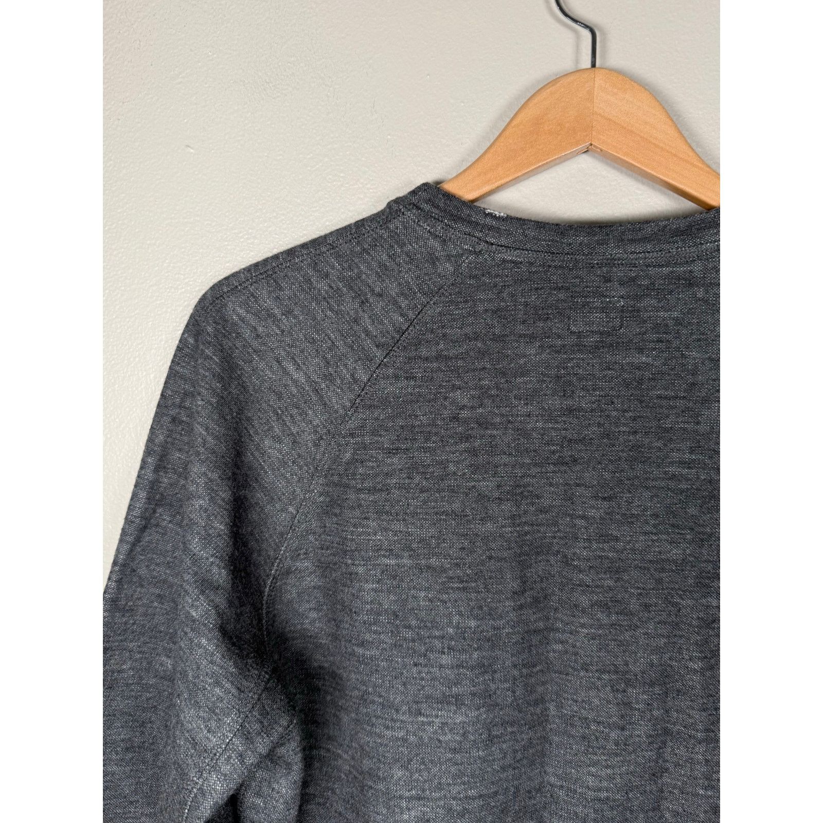 NWKC NWOT NWKC Mens CREW Top in CHARCOAL size L $199 Size US L / EU 52-54 / 3 - 9 Thumbnail