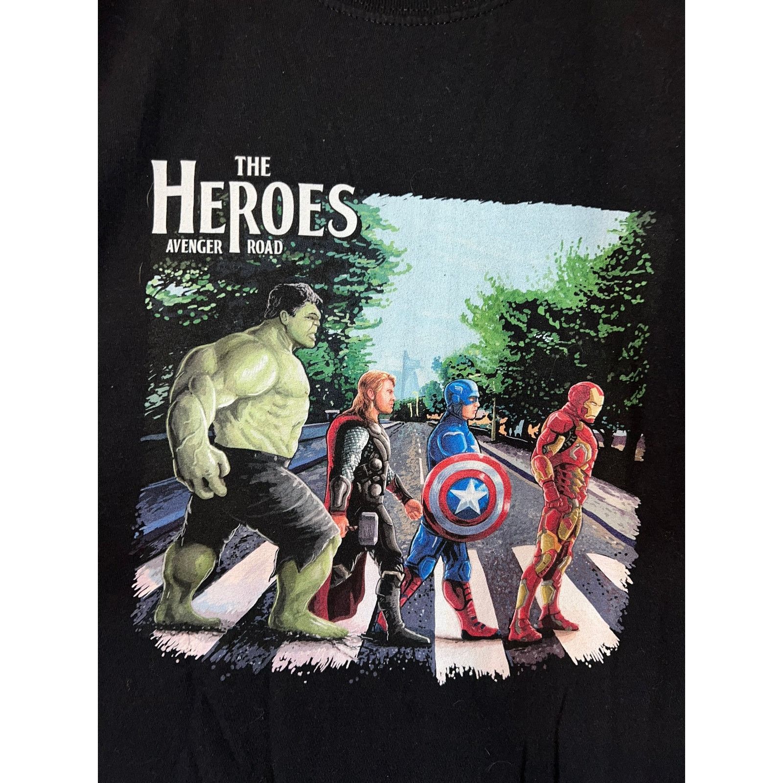 Marvel Comics Marvel Superhero Shirt The Heroes Avenger Road Black Tee XL Size US XL / EU 56 / 4 - 2 Thumbnail