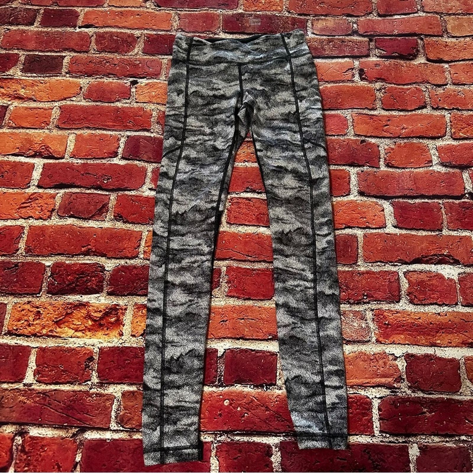 Lululemon Lululemon leggings size 4 Size 27" / US 4 / IT 40 - 4 Thumbnail