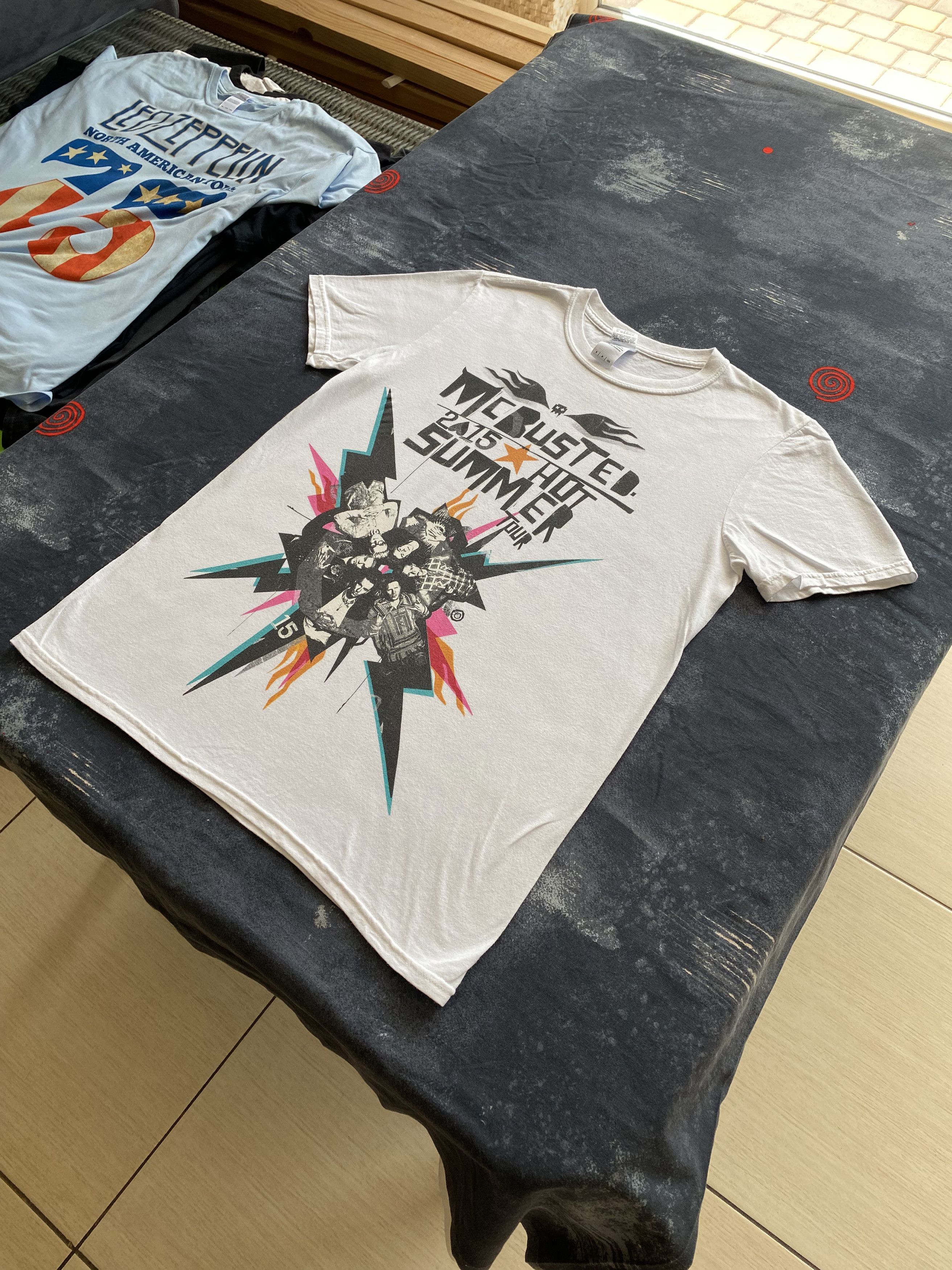 Band Tees Vintage 2015 McBusted Hot Summer Tour T-shirt Size US S / EU 44-46 / 1 - 15 Thumbnail