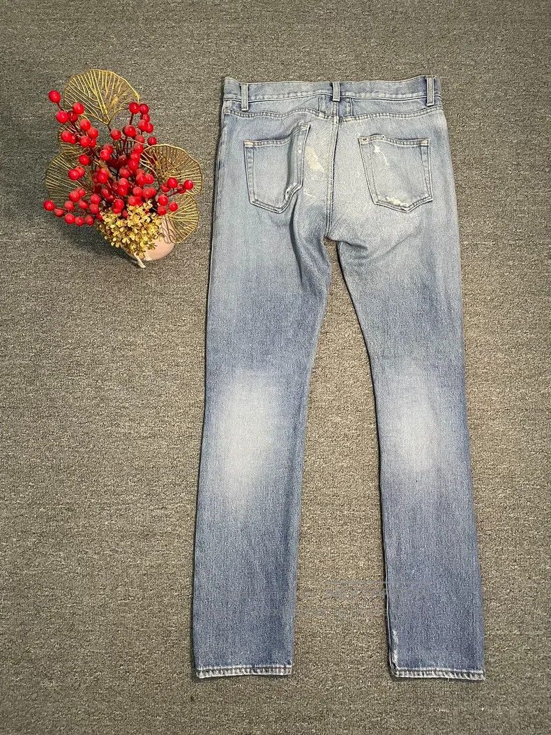 Saint Laurent Paris Saint Laurent Paris Blue Washed Knee Cut Ripped Denim Jean Size US 30 / EU 46 - 7 Thumbnail