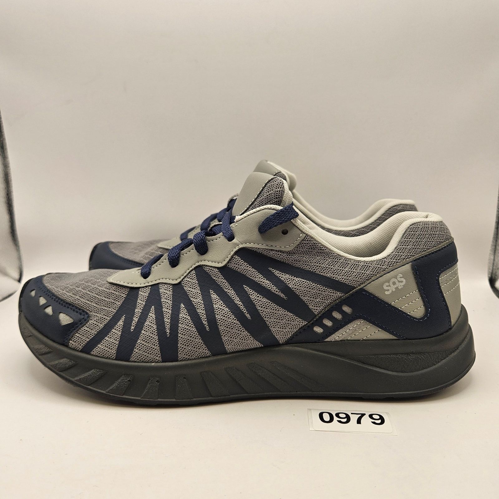 SAS SAS MEN'S 9.5 PURSUIT SHOES SPORT SNEAKER MADE IN USA NAVY Size US 9.5 / EU 42-43 - 2 Thumbnail