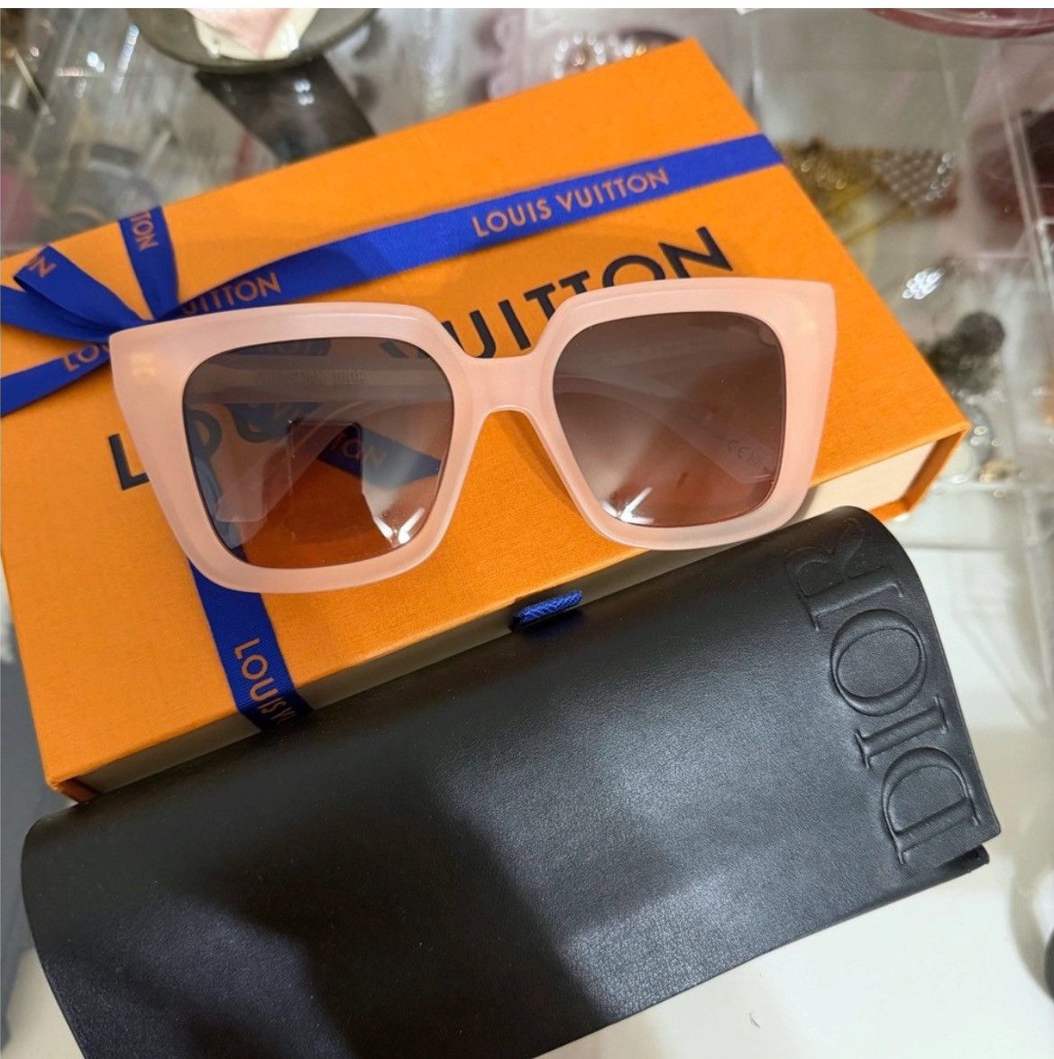 Dior Authentic DIOR DiorMidnight S1I Frosty Pink Sunglasses Size ONE SIZE - 7 Thumbnail