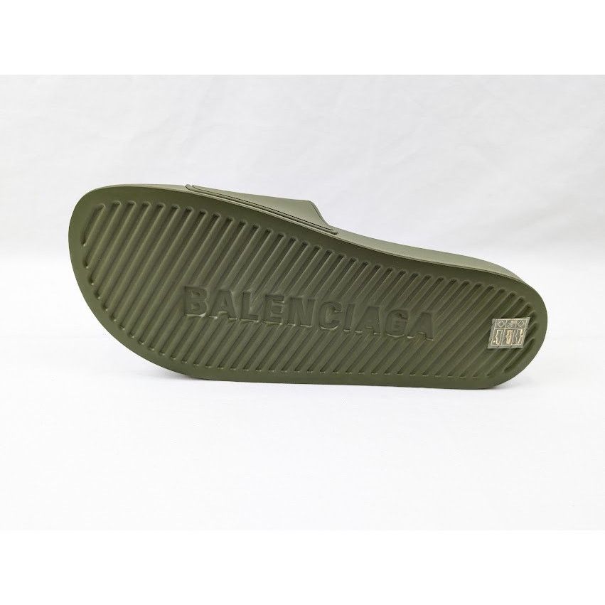 Balenciaga o1rshd1 BB Injecfion Pool Slides in Khaki Size US 9 / EU 42 - 9 Thumbnail
