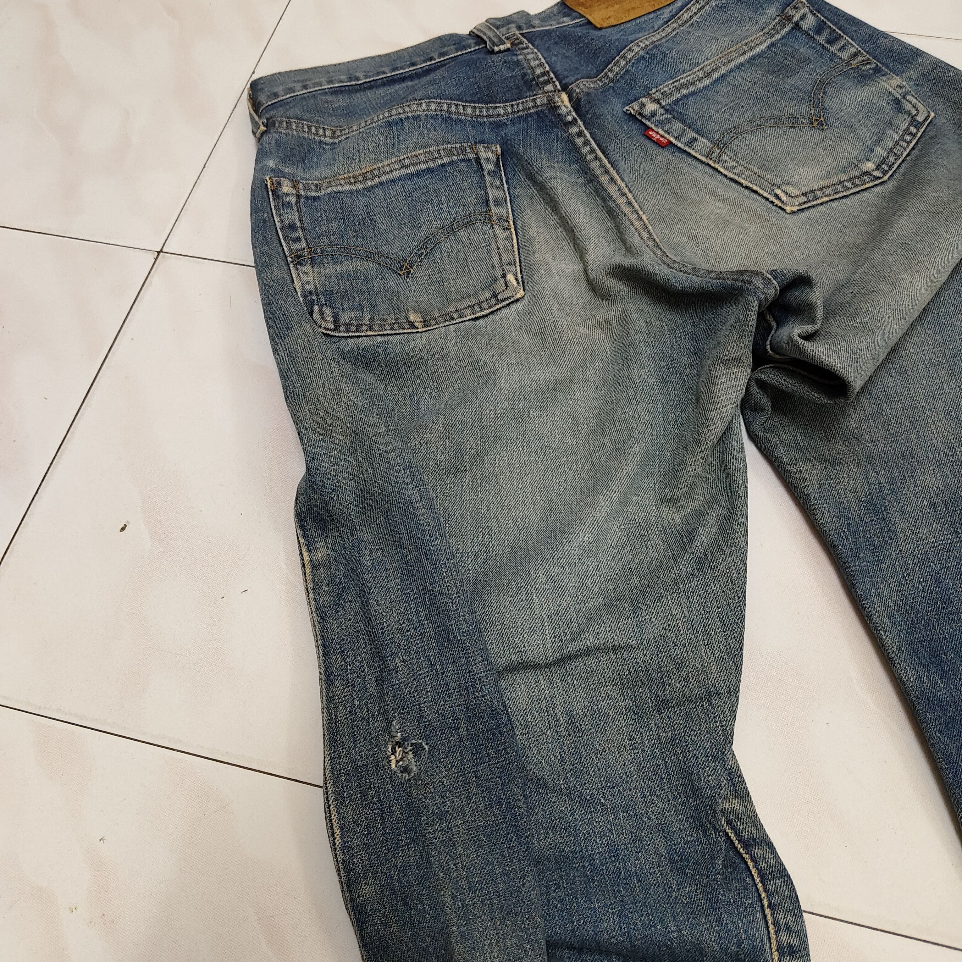 Levi's Vintage Levi's 504Z BigE Redline Selvedge Distressed Jean Size US 30 / EU 46 - 10 Thumbnail