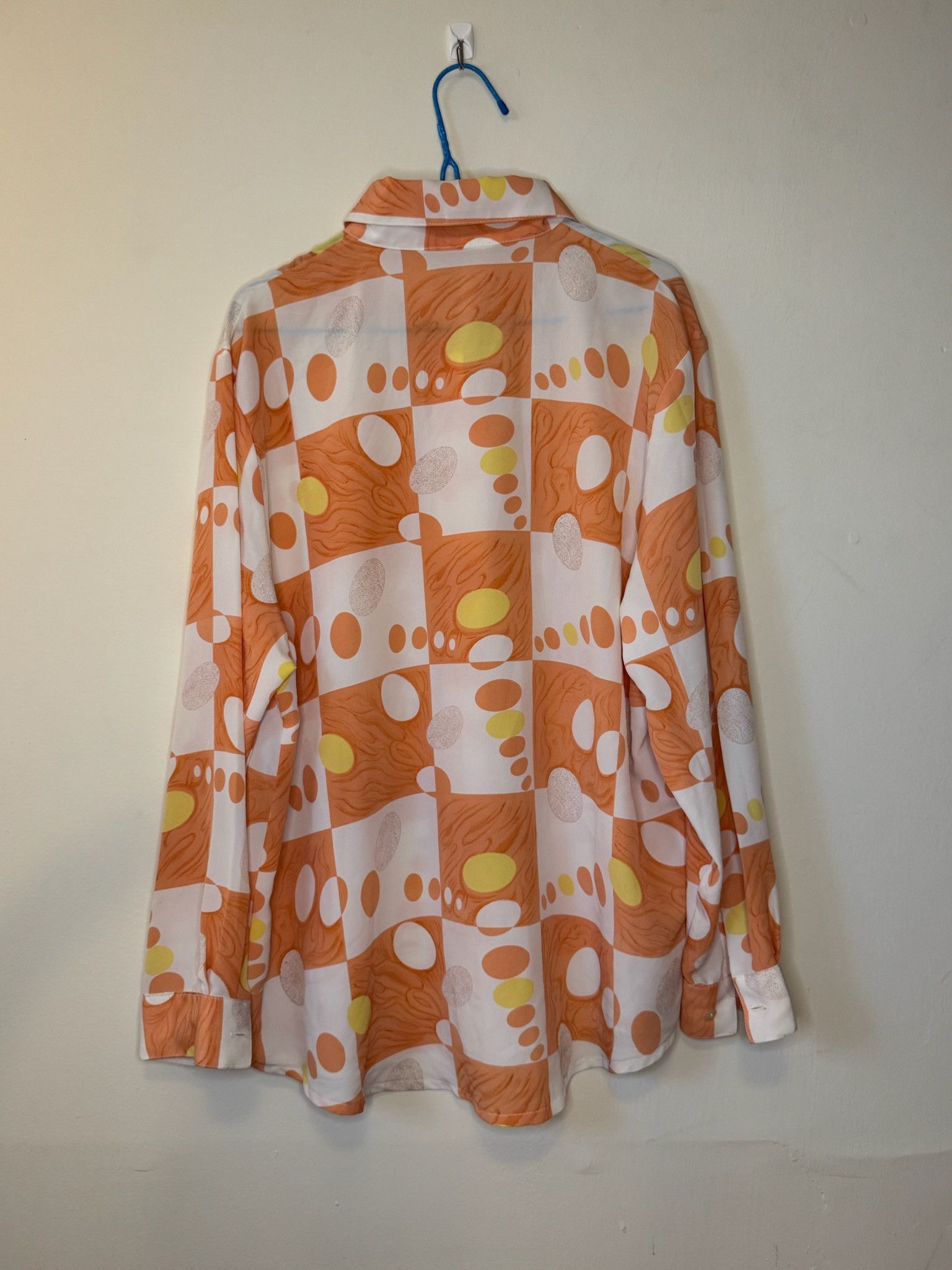 Vintage Vintage 70s Orange Geometric Print Crepe LS Button Shirt (S) Size US S / EU 44-46 / 1 - 2 Thumbnail