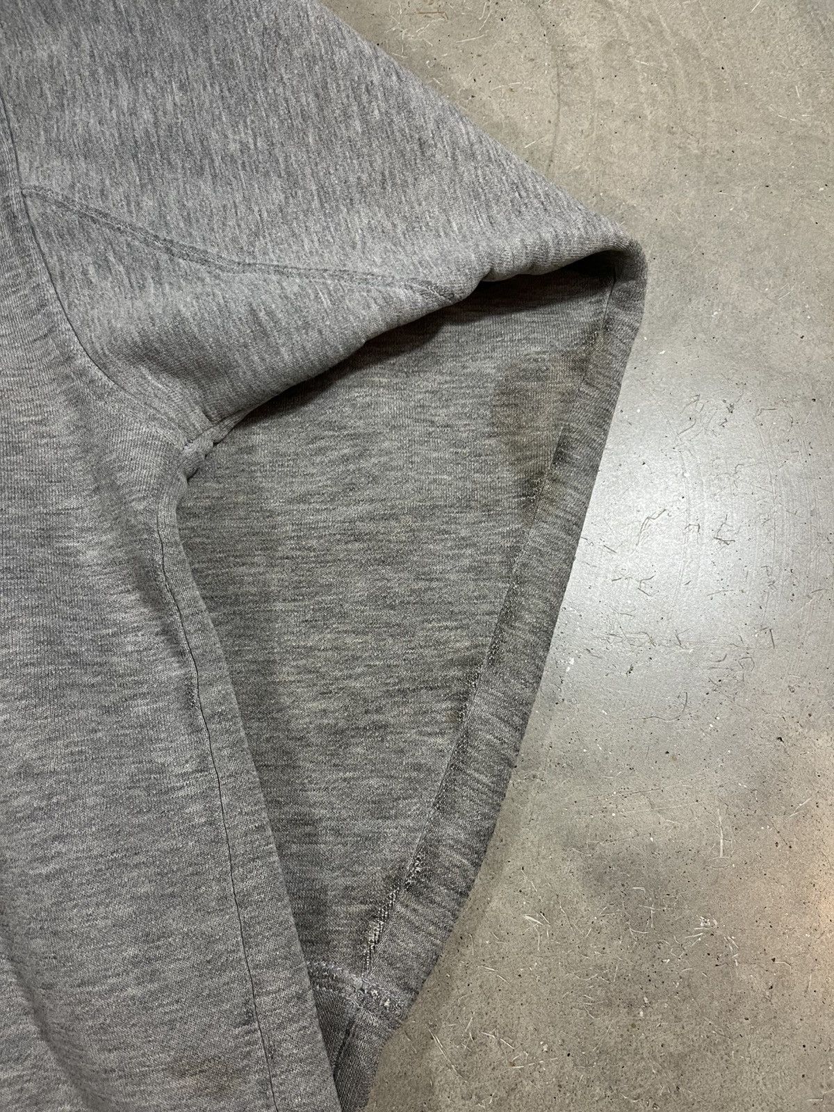 Vintage Vintage Y2K Dragon Skateboards Logo Hoodie Gray Size US L / EU 52-54 / 3 - 8 Thumbnail