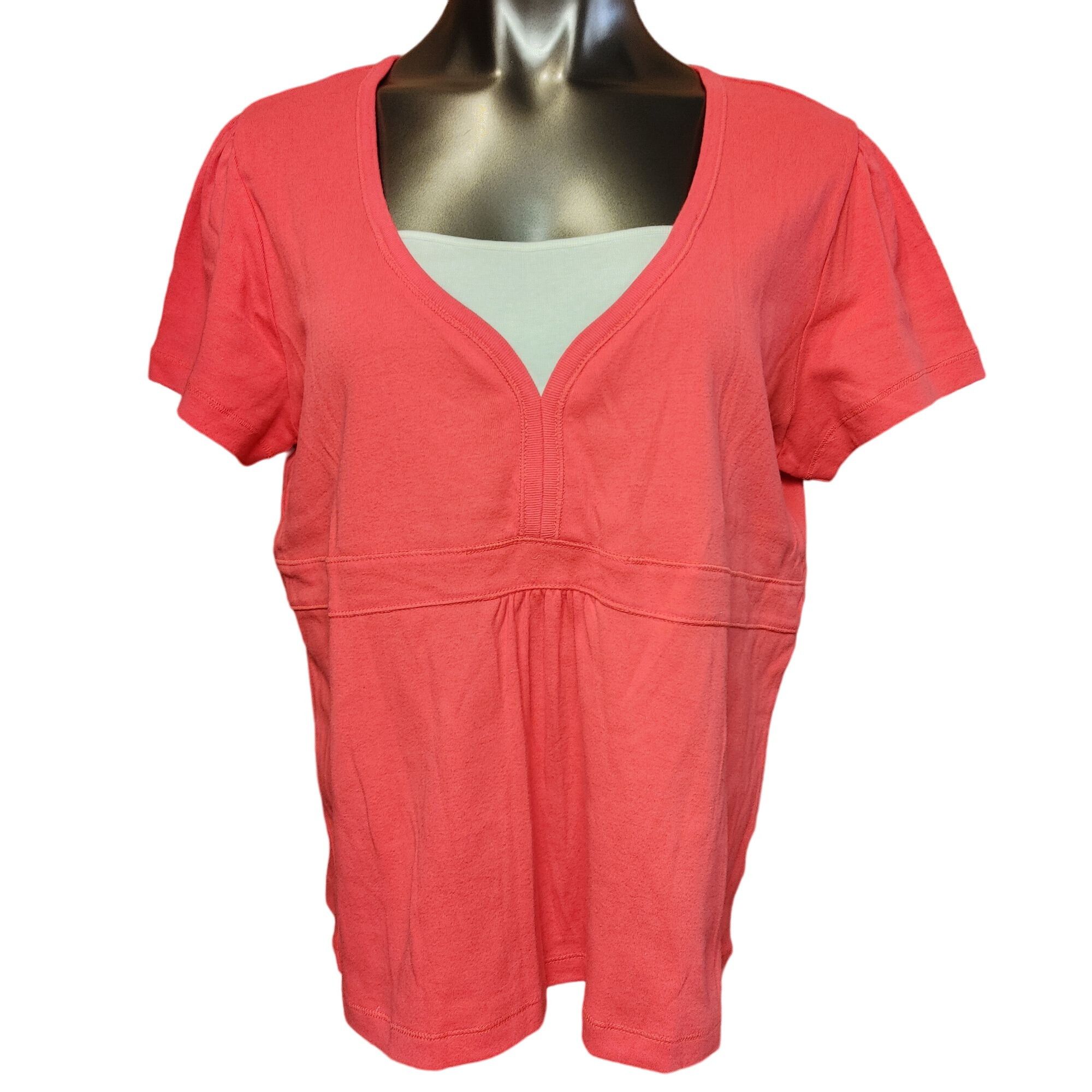 Other St.John's Bay Women's Petites Red Mock Layered White V-Neck Size XL / US 12-14 / IT 48-50 - 1 Thumbnail