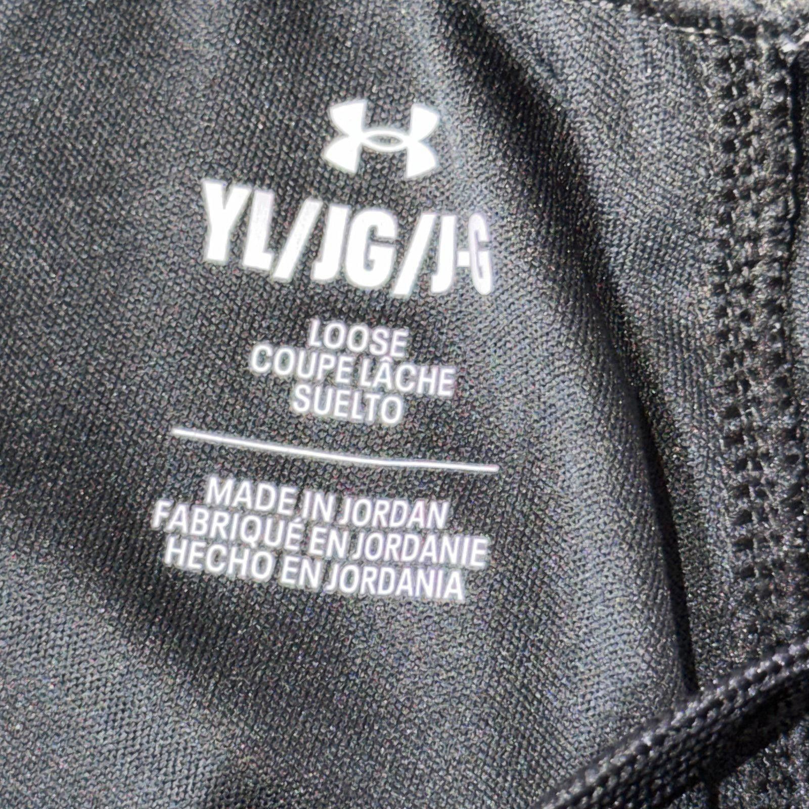 Under Armour Under Armour Youth Large Black Athletic Shorts Size US 26 / EU 42 - 3 Thumbnail
