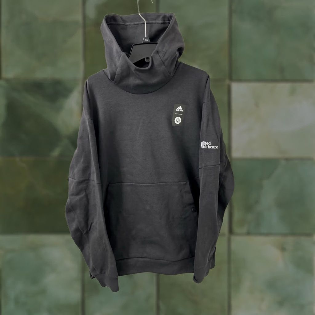 Adidas Adidas Hoodie Unisex Adults L Black Pullover Pocket Sweatshirt Logo NWT L/S 90 MSRP Size US L / EU 52-54 / 3 - 1 Thumbnail