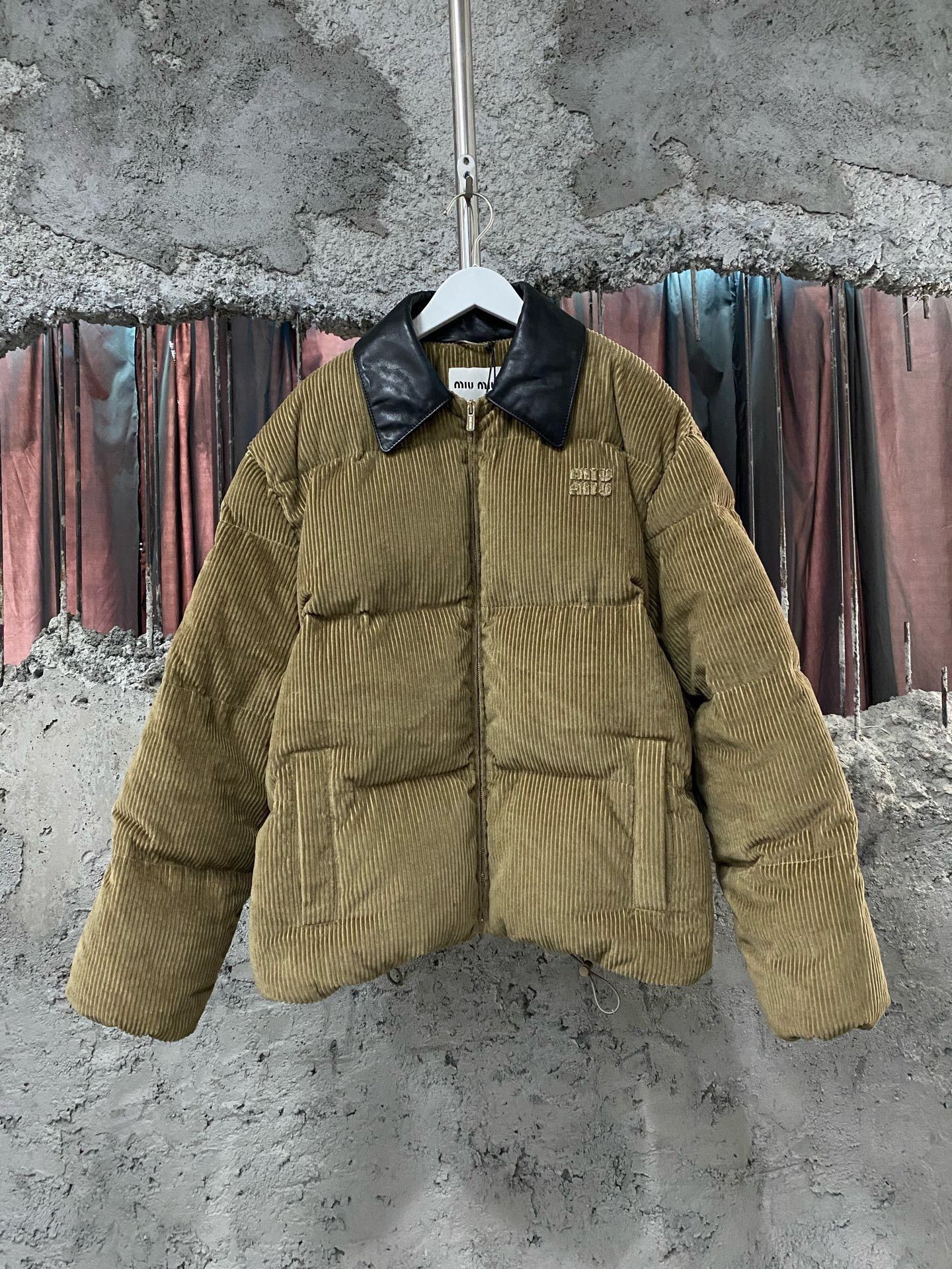 Miu Miu Miumiu Corduroy Down Jacket Size S / US 4 / IT 40 - 1 Thumbnail