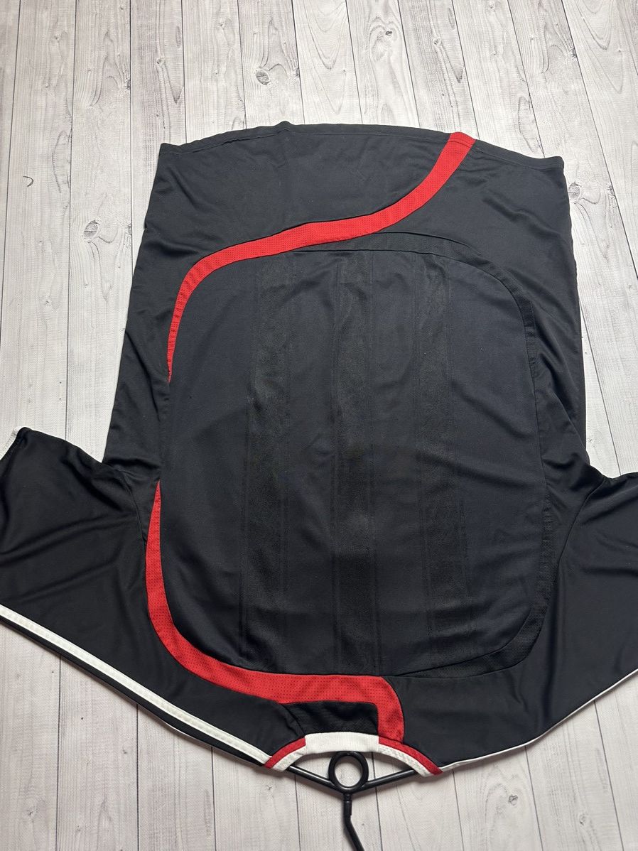 Adidas × Vintage Vintage adidas Liverpool black soccer jersey size XXL Size US XXL / EU 58 / 5 - 9 Thumbnail