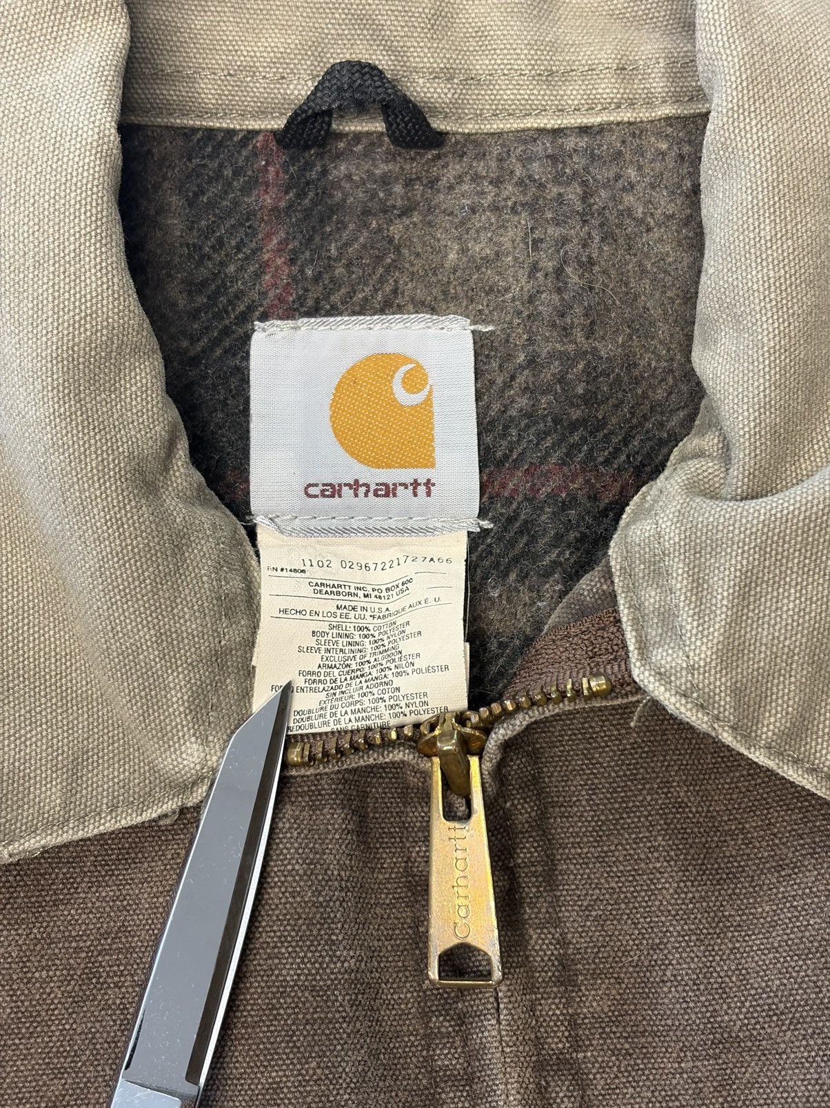 Carhartt Noisette “Never Call 911” Vintage Carhartt Canvas Jacket Size US L / EU 52-54 / 3 - 9 Thumbnail