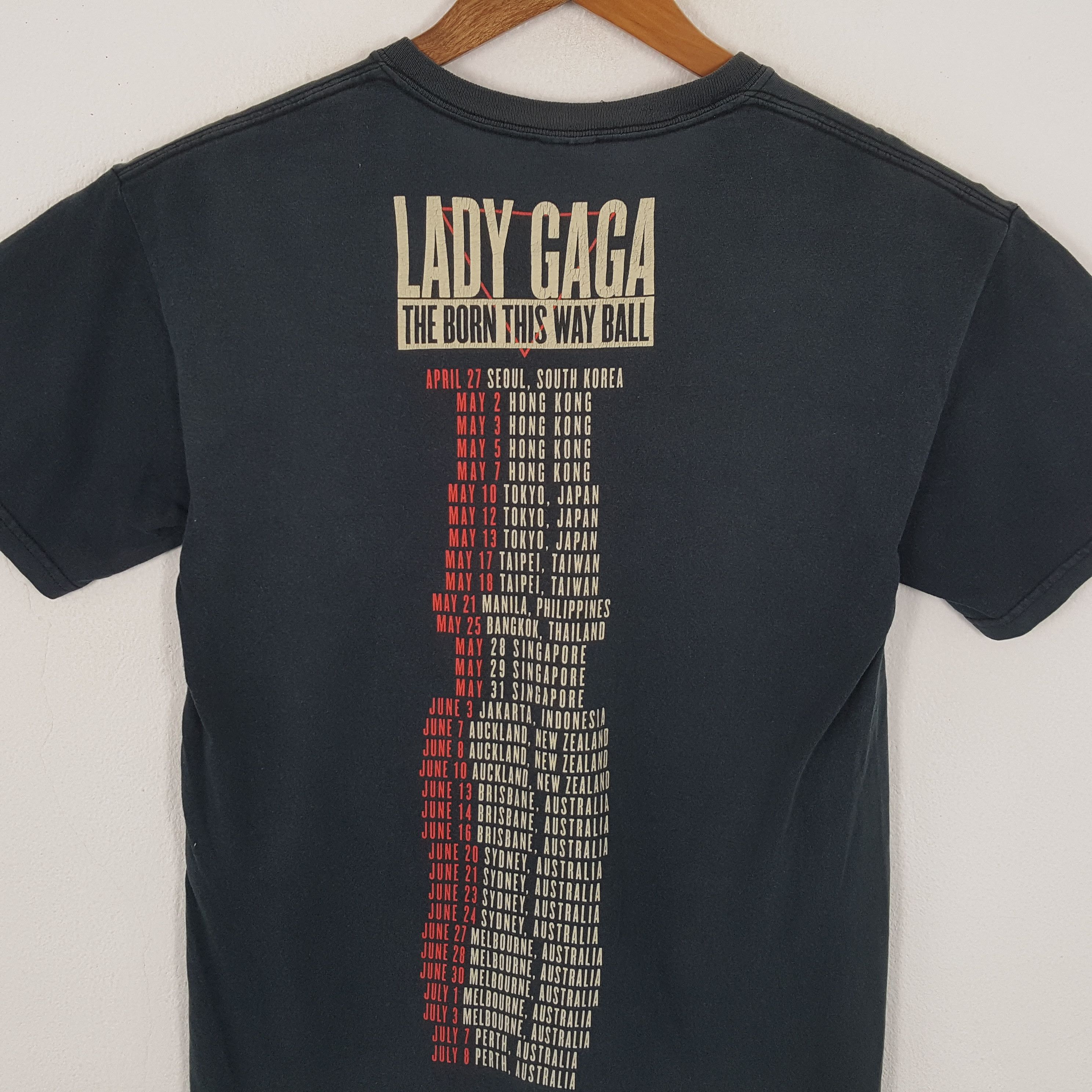 Band Tees × Vintage Vintage LADY GAGA American Singer Songwriter Tour T-Shirts Size US M / EU 48-50 / 2 - 4 Thumbnail