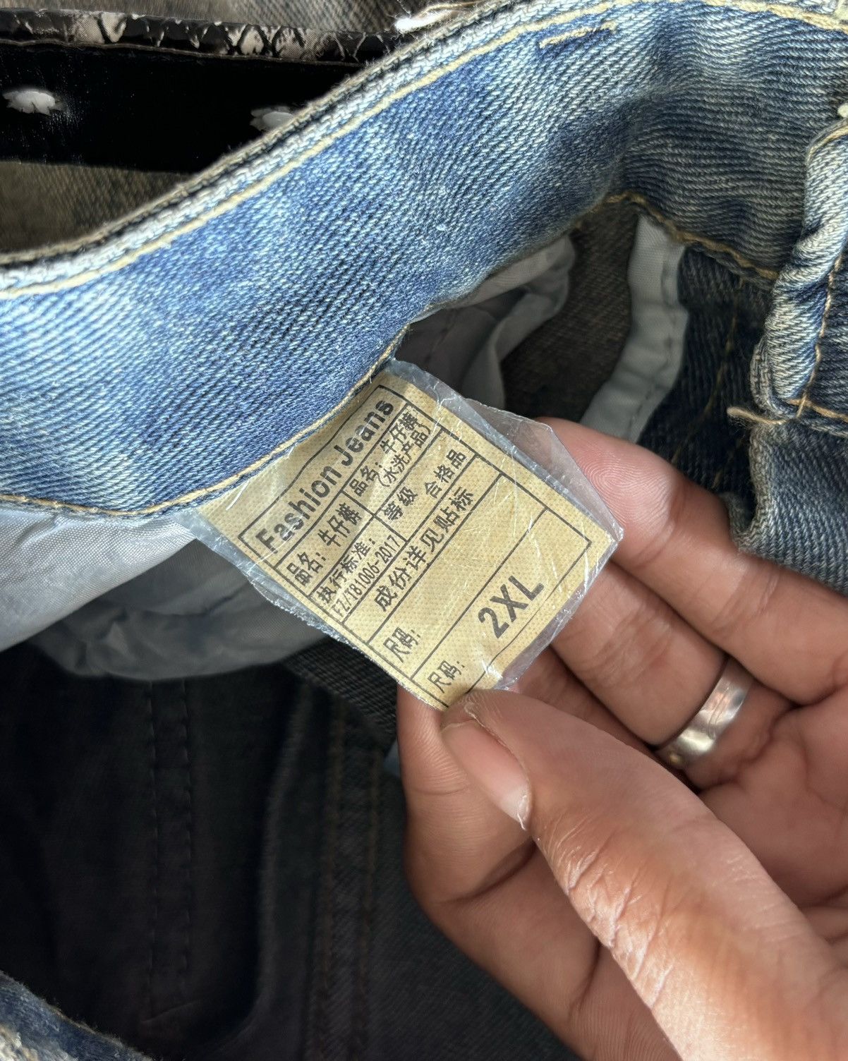 If Six Was Nine × Japanese Brand × Le Grande Bleu (L.G.B.) 2000s Mudwash Denim Jeans Size US 27 - 5 Thumbnail