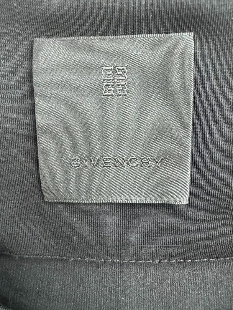 Givenchy Givenchy Logo Printed Strapless Vest Size L / US 10 / IT 46 - 2 Thumbnail