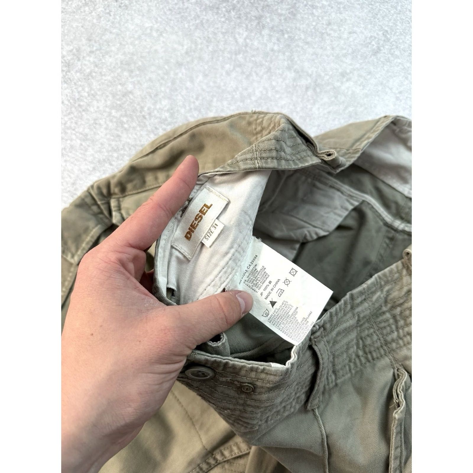 Diesel VINTAGE Diesel Cargo Shorts Military Army Khaki Men Size 31 Regular 31 Khaki Diesel Cargo Shorts 90s Streetwear Mens Size US 31 - 6 Thumbnail