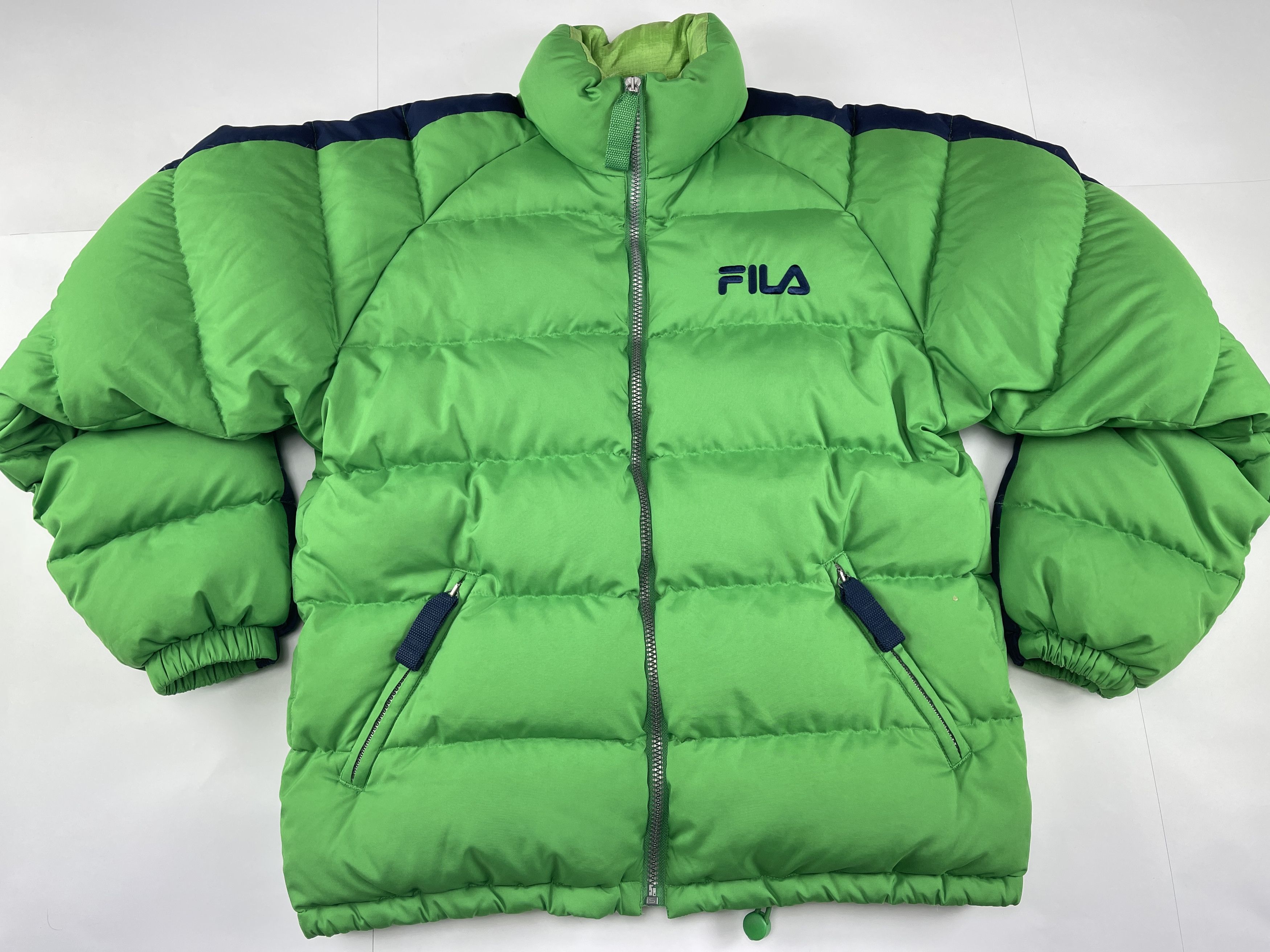 Fila Fila puffer jacket, 90s hip hop, 1990s skater Y2K size S Size US S / EU 44-46 / 1 - 15 Thumbnail