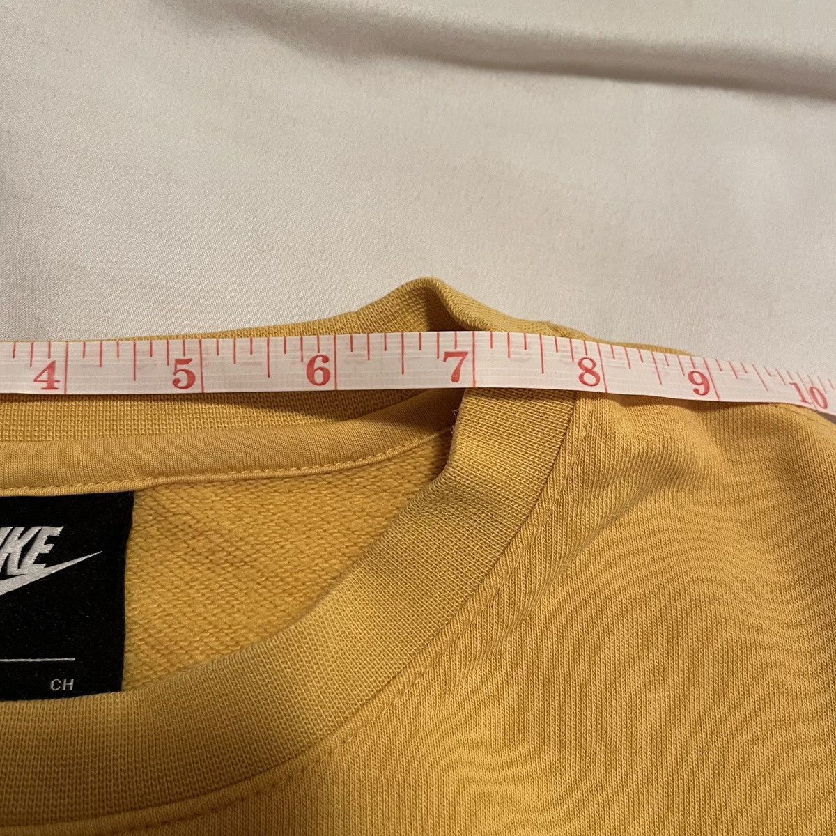 Nike Nike Sportswear SBB Swoosh Crewneck Sweatshirt Yellow Size S Size US S / EU 44-46 / 1 - 10 Thumbnail