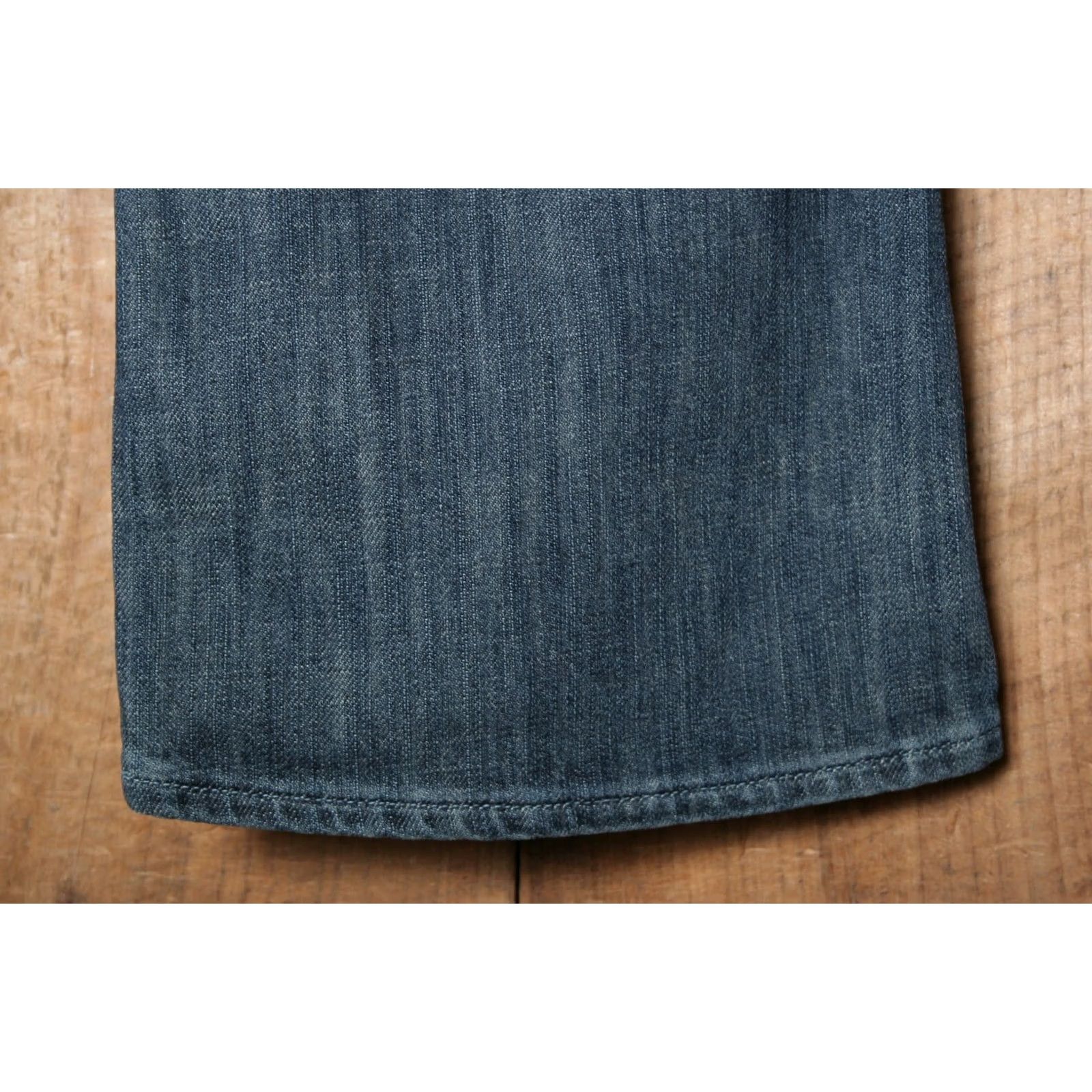 Gap VINTAGE GAP Blue Stretch Denim Low Rise Flare Leg Jeans Sz. 8 (32x31) Women Jeans Blue Flared 2007 Spring Womens Size 8 Slim Fit Tight Hosiery? Size 24" / US 00 / IT 34 - 5 Thumbnail