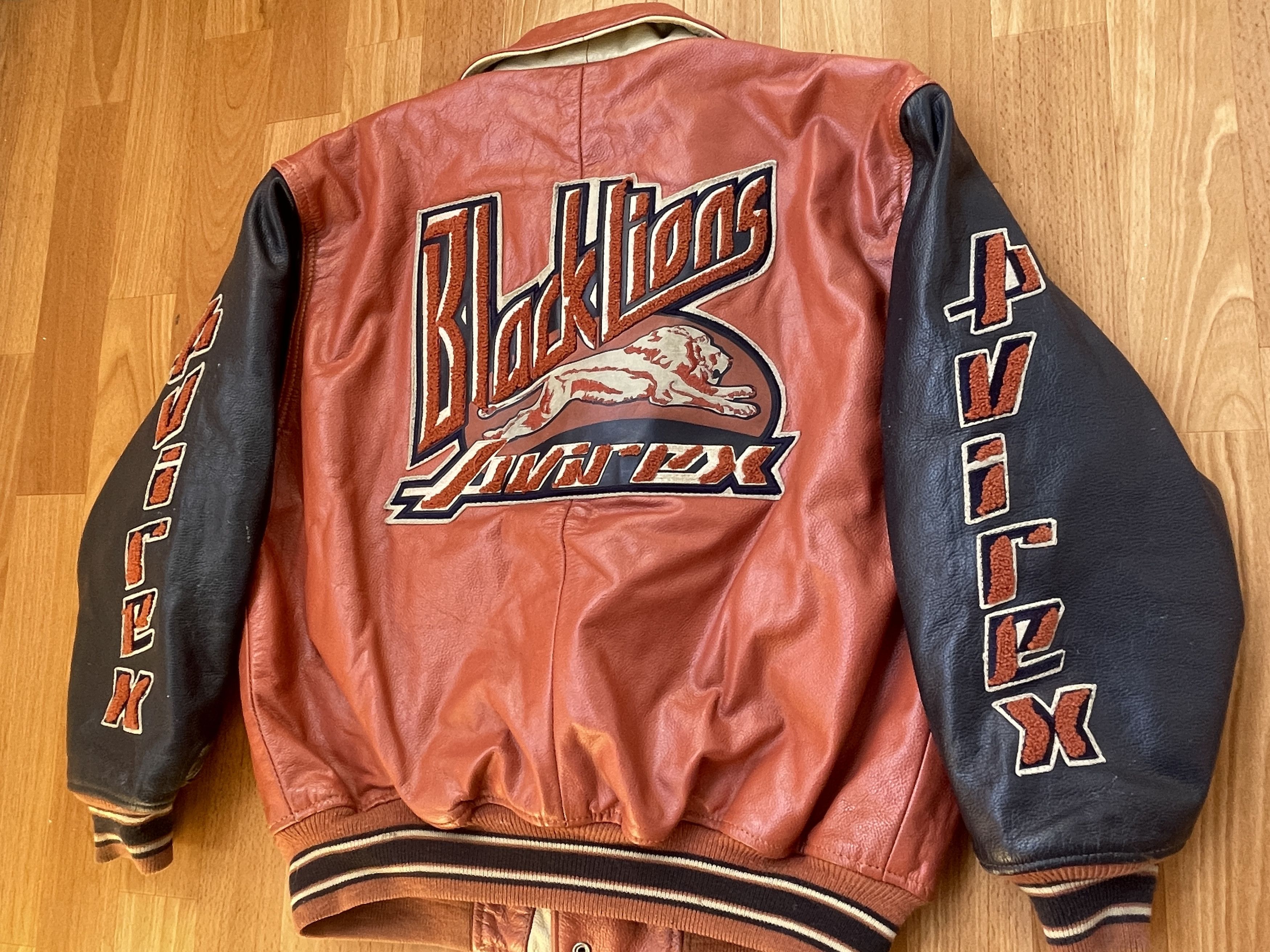 Avirex AVIREX leather jacket, Black Lions, vintage, 90s hip hop XS Size US XS / EU 42 / 0 - 8 Thumbnail