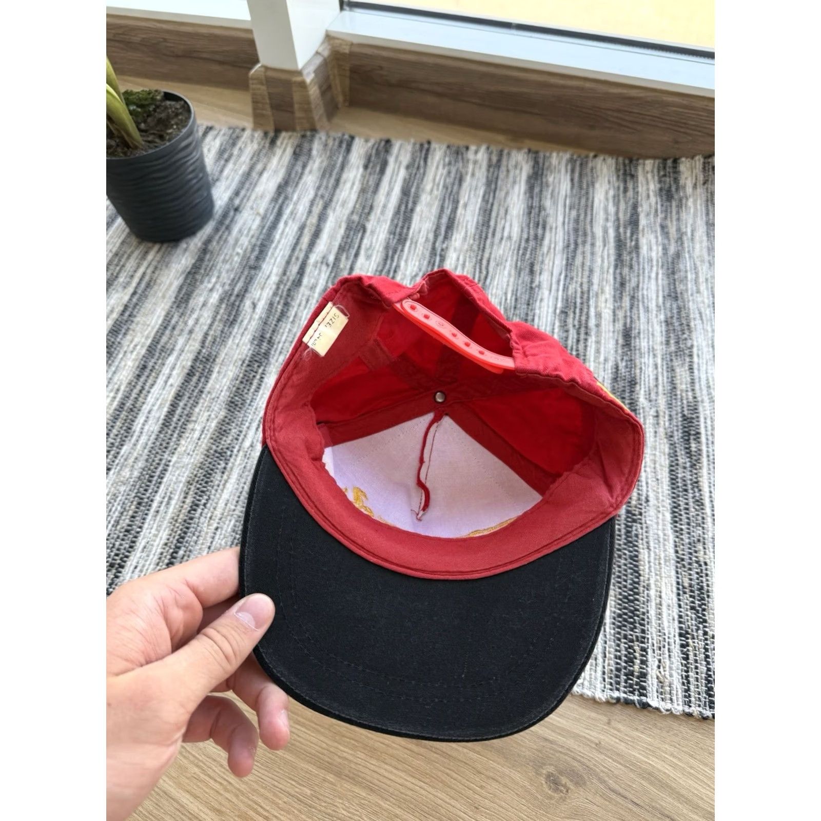 Ferrari VINTAGE Ferrari Racing Cap Hat Red Snapback 90s Scarse Rare Used Size 54 cm Size ONE SIZE - 7 Thumbnail