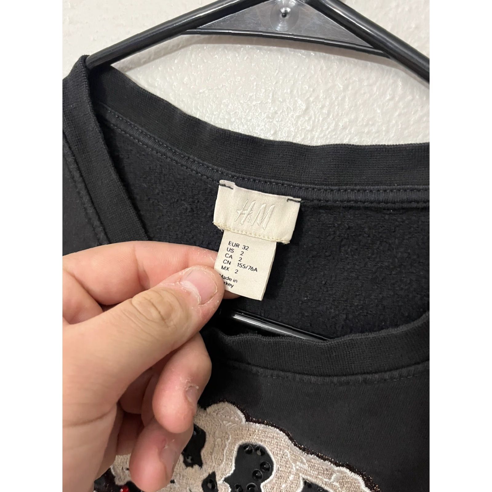 H&M H&M Sweatshirt Women Black Long Sleeve Nirvana Graphic Crown Birds Pullover Crew Neck Size 2 Band Womens Size XS / US 0-2 / IT 36-38 - 3 Thumbnail
