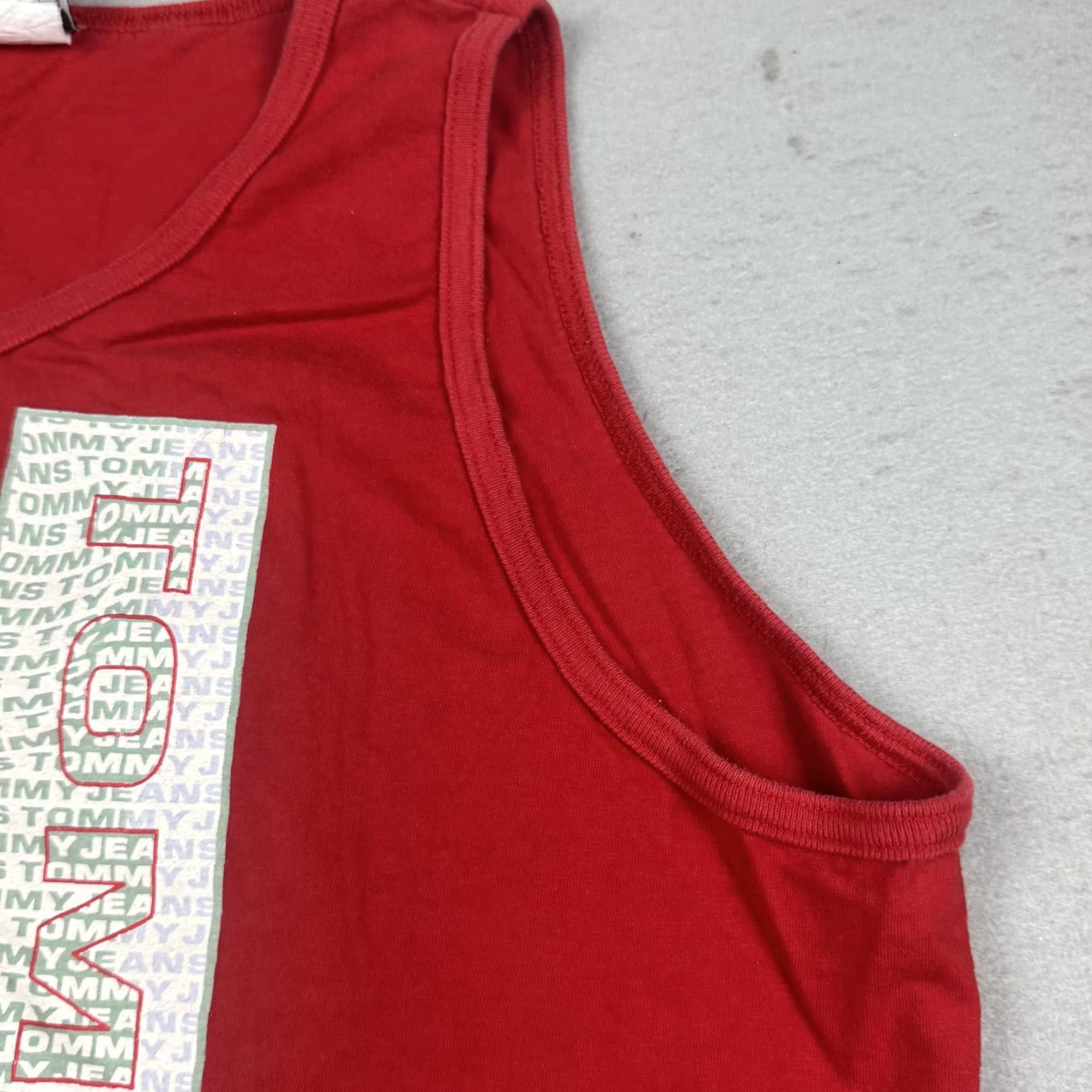 Vintage Tommy Jeans Tank Top Shirt Mens Large Red Graphic Print Sleeveless 100% Cotton Size US L / EU 52-54 / 3 - 4 Thumbnail