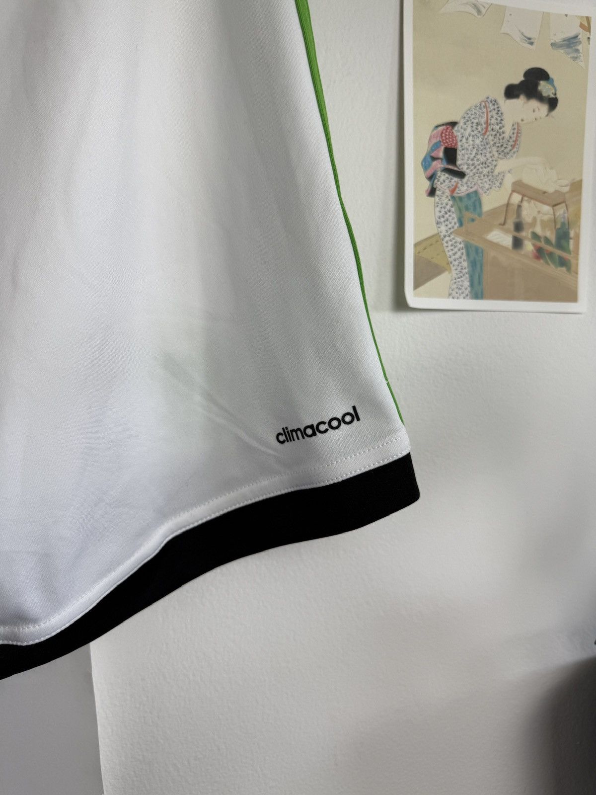 Adidas Adidas Wolfsburg football soccer shorts L sportswear gym Size US 34 / EU 50 - 4 Thumbnail