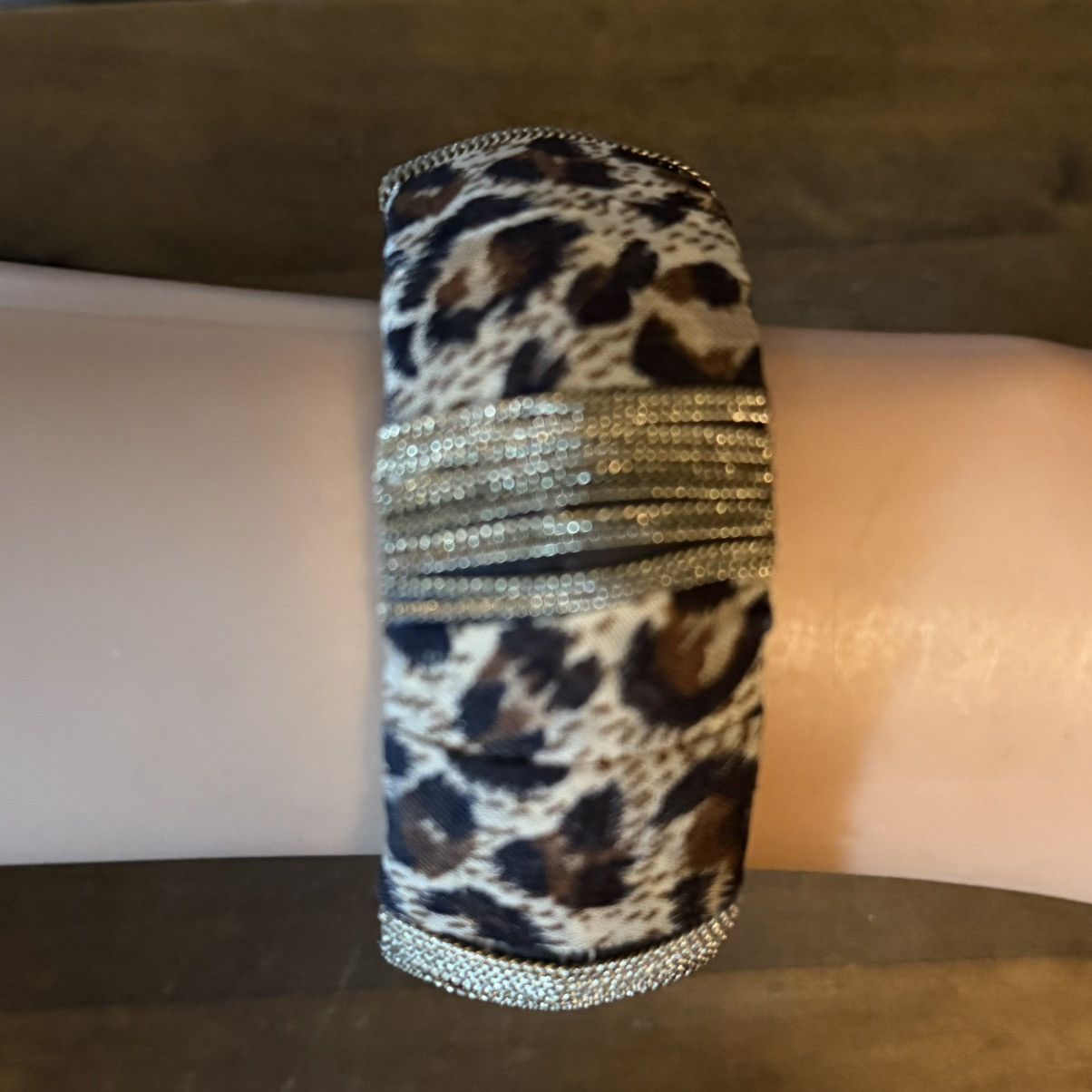 Other Leopard print chain wrapped fabric bangle bracelet Size ONE SIZE - 4 Thumbnail