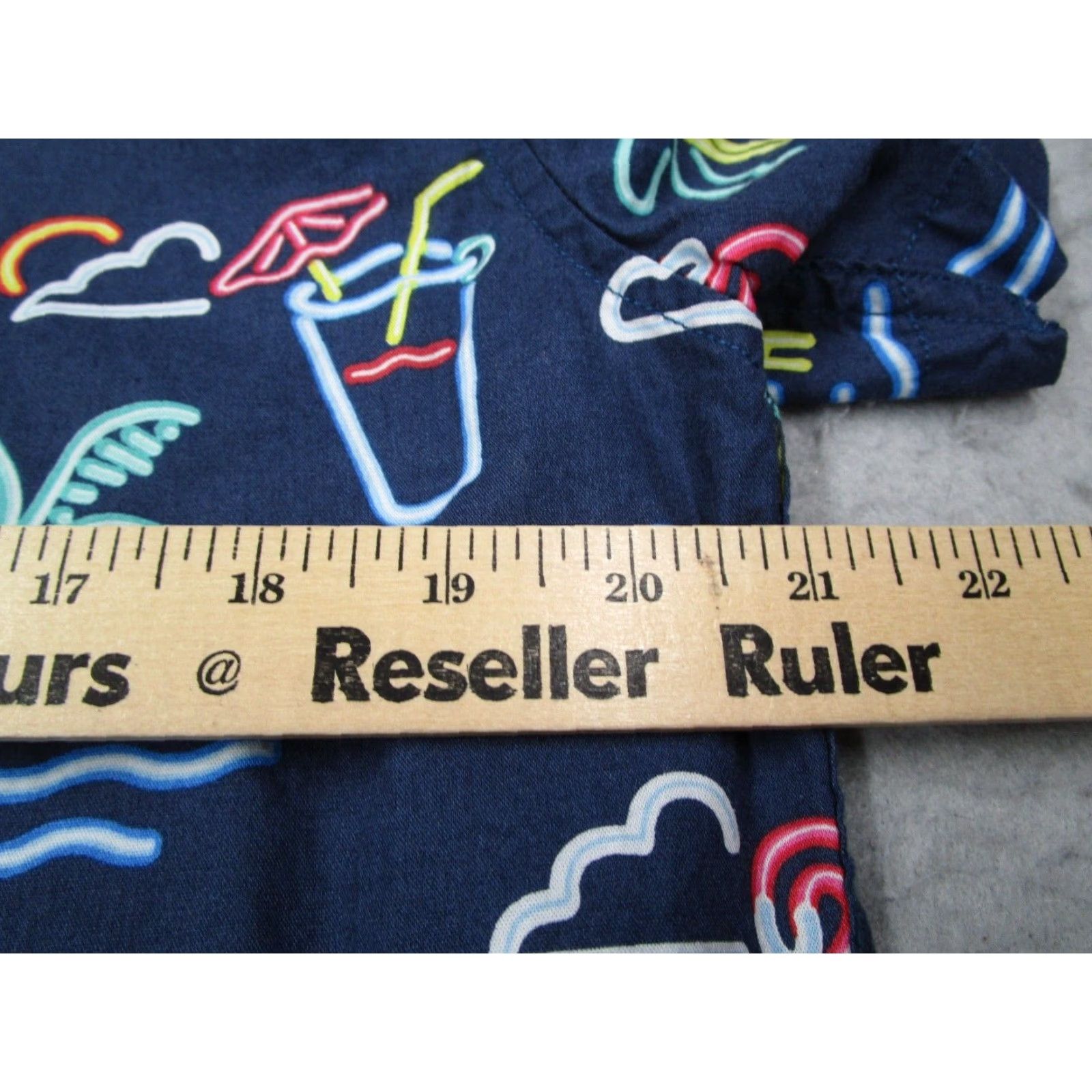 Chubbies CHUBBIES Men's Large Blue Hawaiian Button-Up Shirt Short Sleeve AOP Palms Flamingos 90s Tropical Size US L / EU 52-54 / 3 - 6 Thumbnail