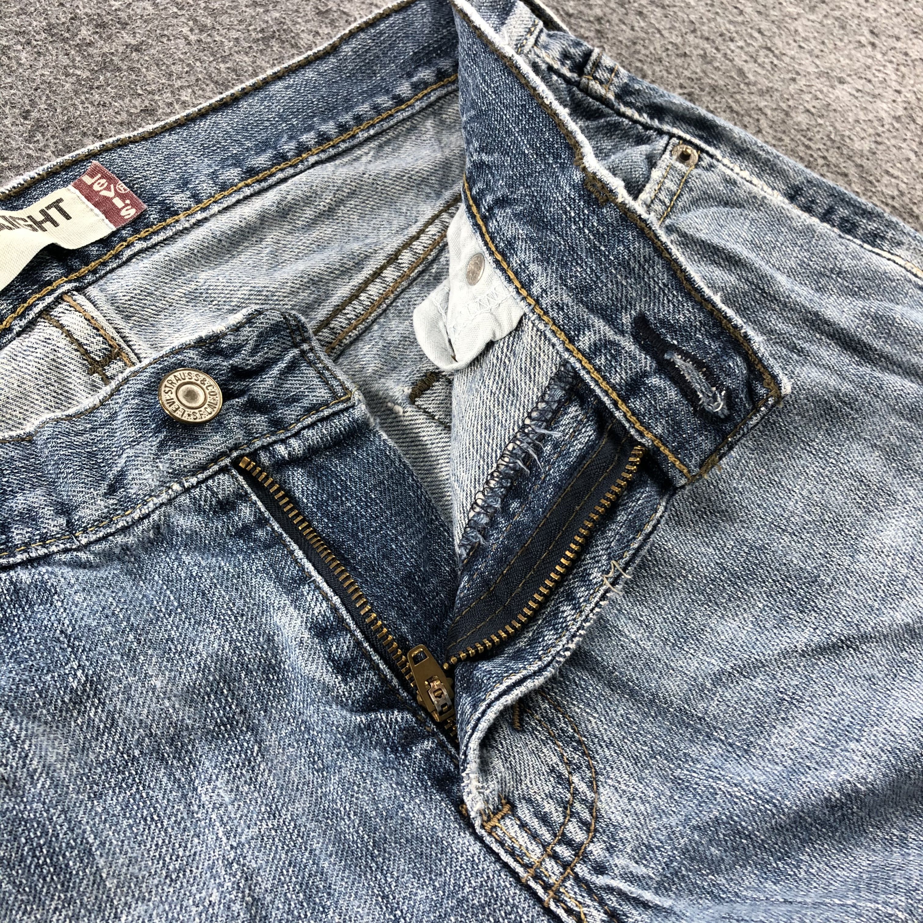 Levi's Vintage Mid Blue Levis 514 Jeans-J1277 Size US 30 / EU 46 - 8 Thumbnail