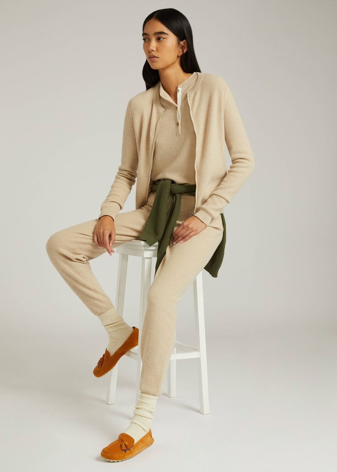 Loro Piana o1srvl11e0825 FAM7831 Vinci Bomber Sweater in Beige Size XS / US 0-2 / IT 36-38 - 4 Thumbnail