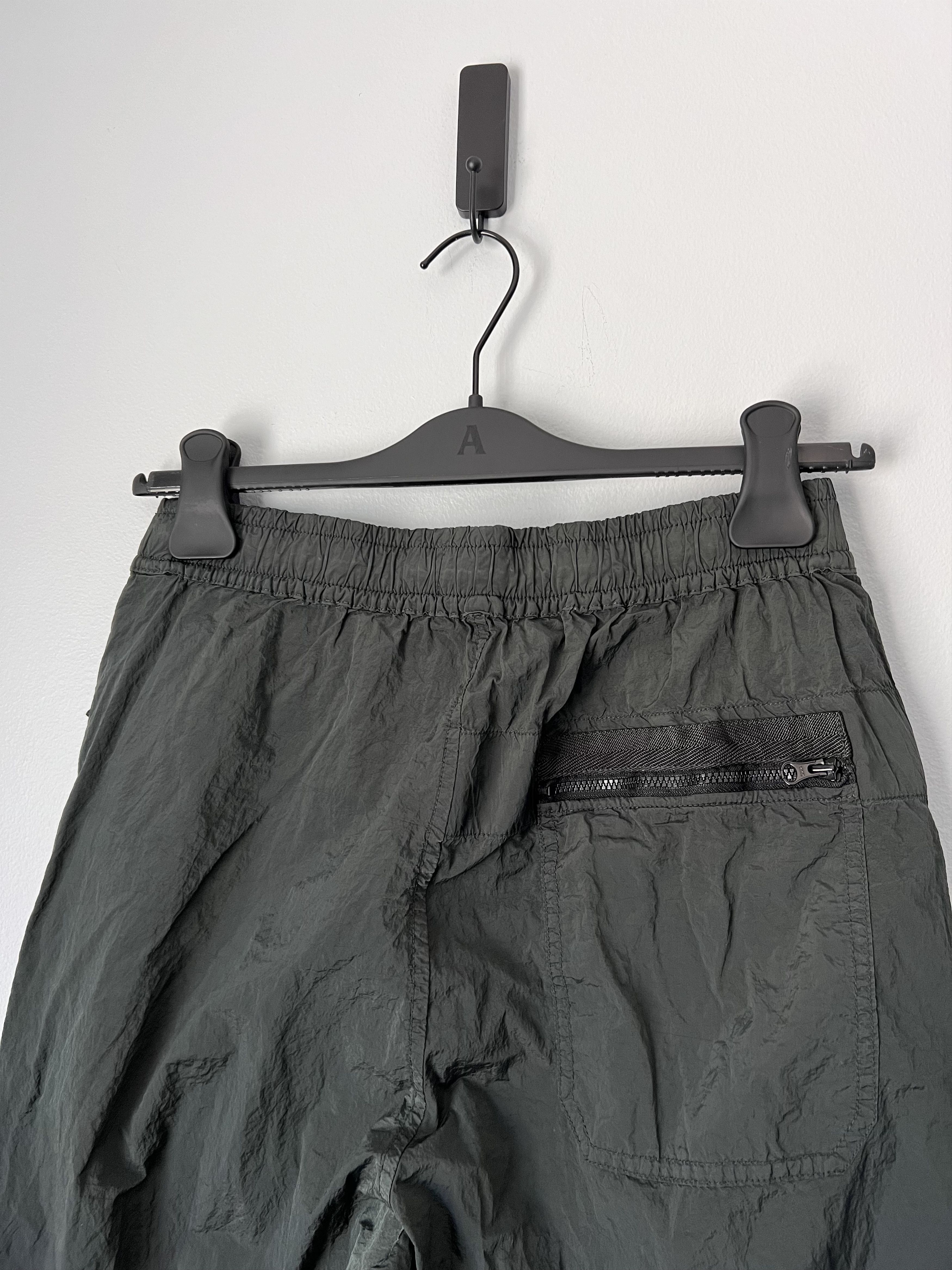 Stone Island Stone Island Nylon Metal Econyl Pants in Musk Size US 30 / EU 46 - 6 Thumbnail
