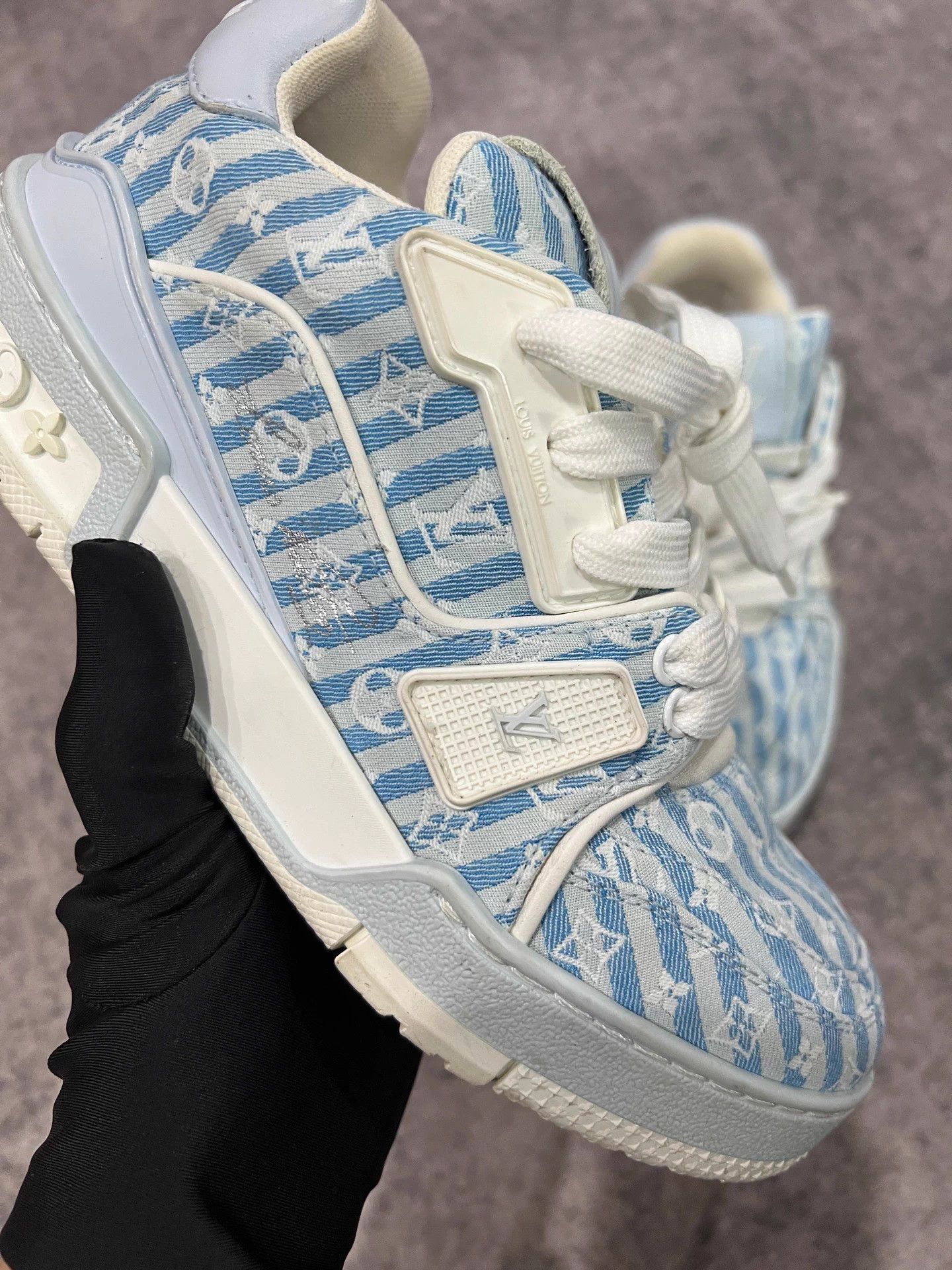 Louis Vuitton Louis Vuitton Striped All-Over Print Trainer Sneakers Size US 6 / IT 36 - 6 Thumbnail