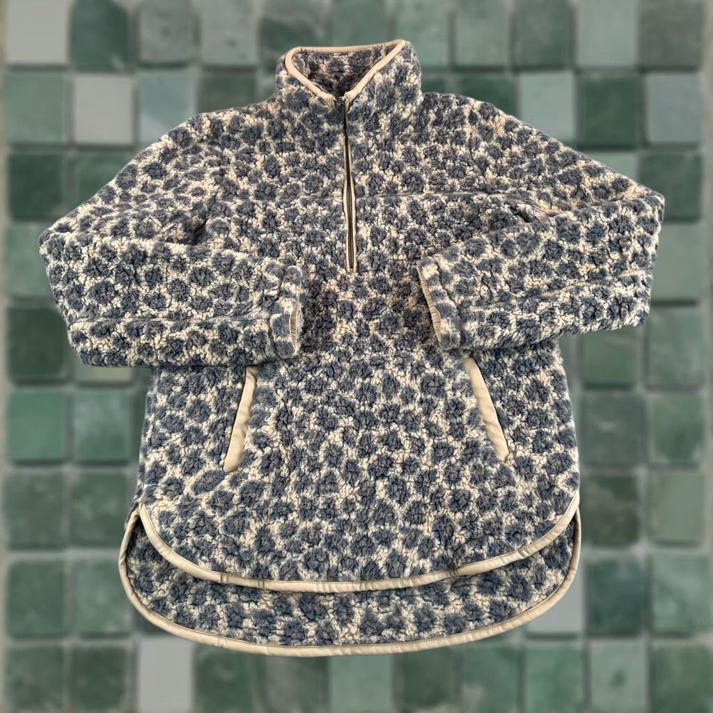 Abercrombie & Fitch Abercrombie & Fitch Soft Collection 1/4 Zip Sweater Women Small Animal Print NEW Size S / US 4 / IT 40 - 1 Thumbnail