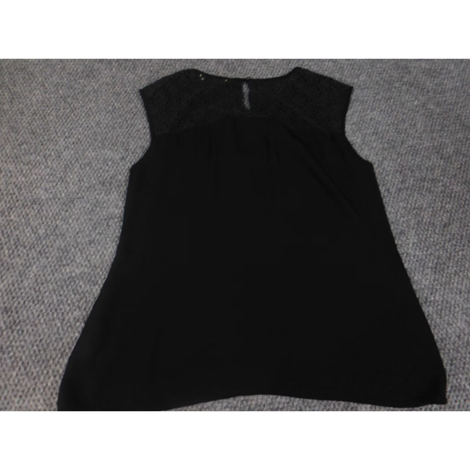 Banana Republic Banana Republic Blouse Womens 8 Black Solid Crew Neck Sleeveless Pullover Casual Modal Spandex Rayon Basic Classic Stretch Regu lar Size M / US 6-8 / IT 42-44 - 7 Thumbnail