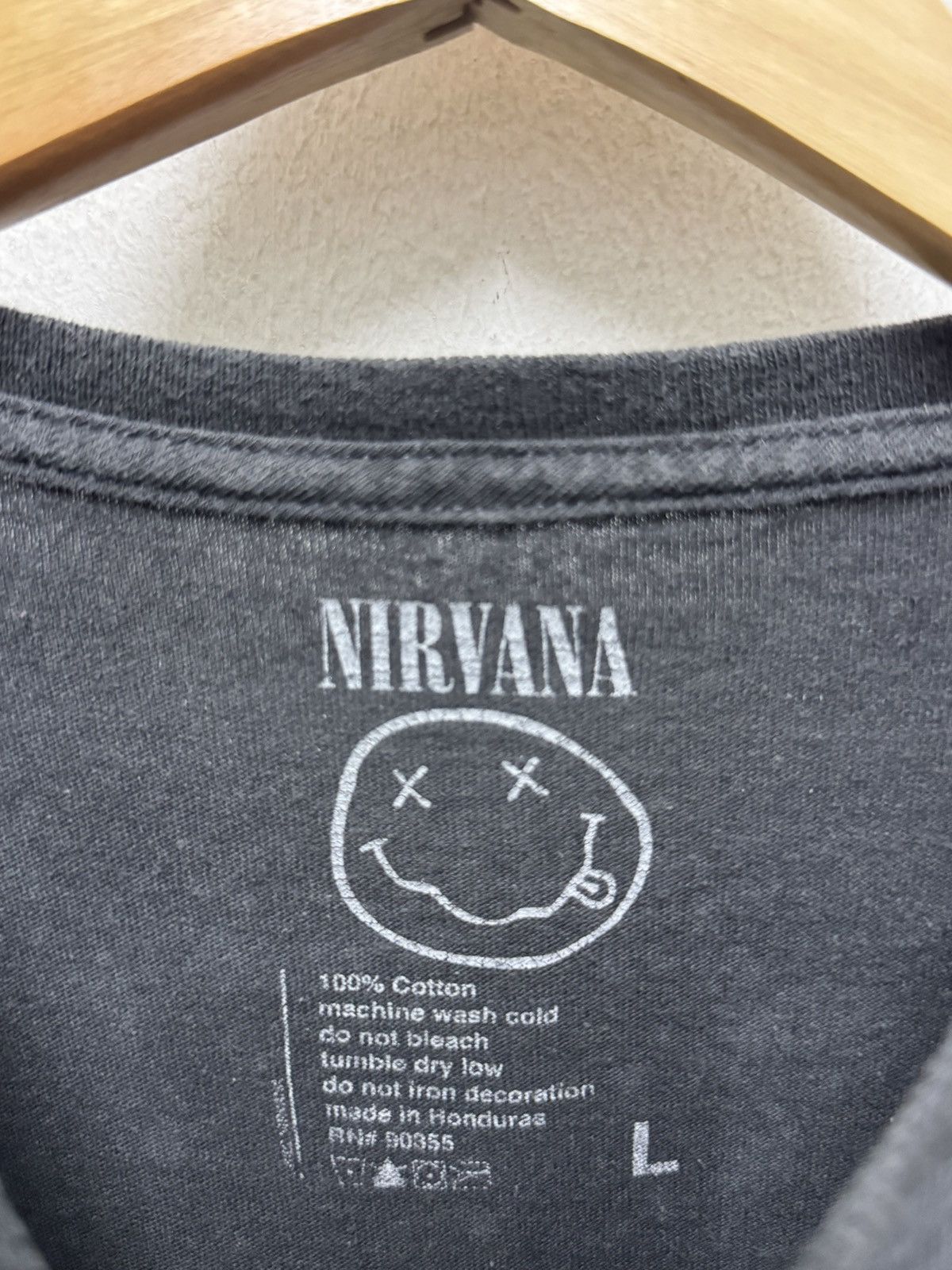 Band Tees Nirvana smile dead iconic Size US L / EU 52-54 / 3 - 3 Thumbnail