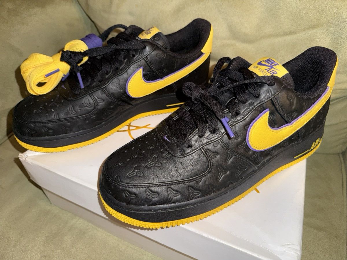 Nike Nike Air Force 1 Low Retro QS KB P “Kobe Away” 3794/8000 NEW Size US 9.5 / EU 42-43 - 1 Thumbnail